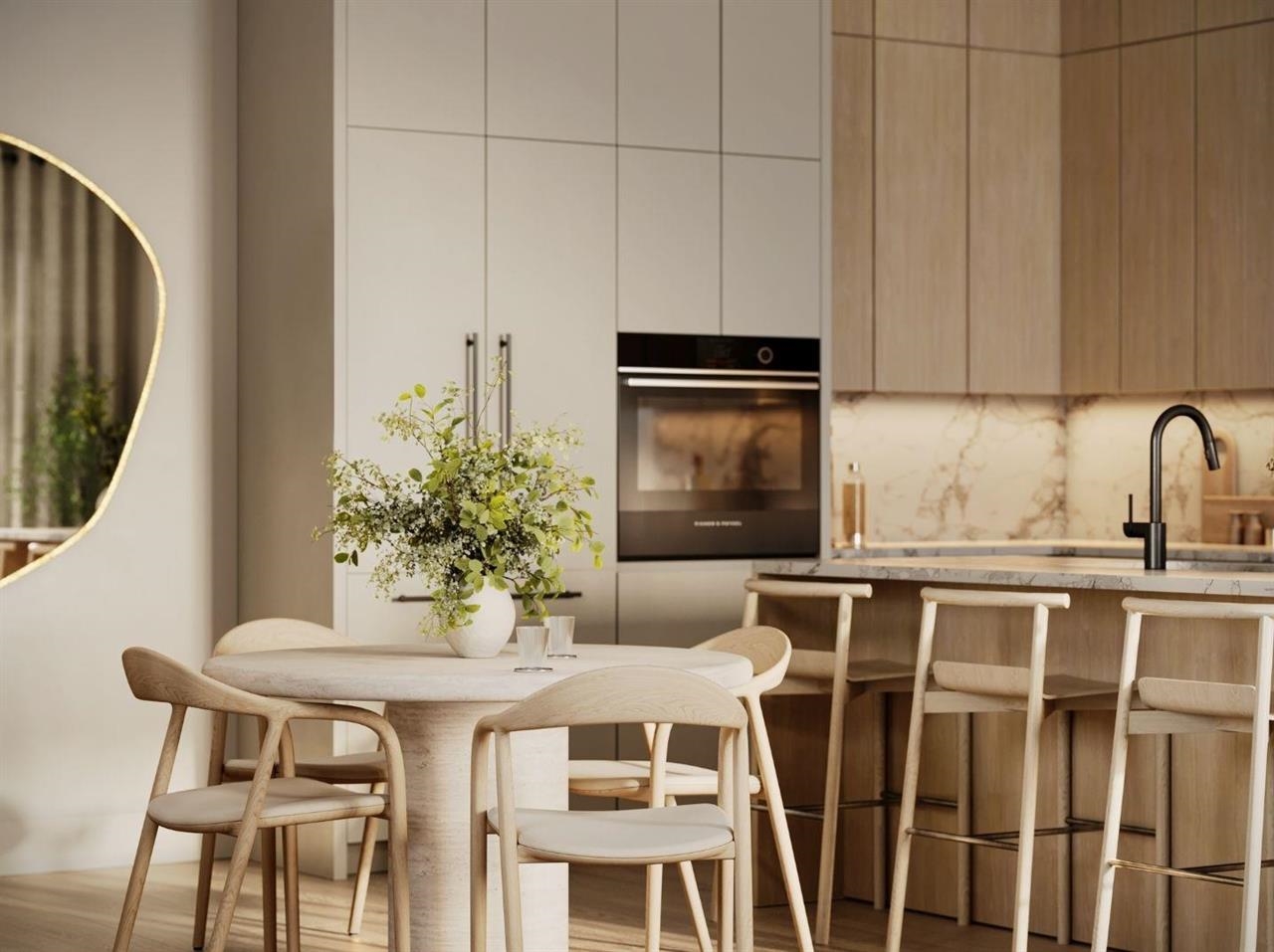 1 646 E 23RD AVENUE Unit: 1