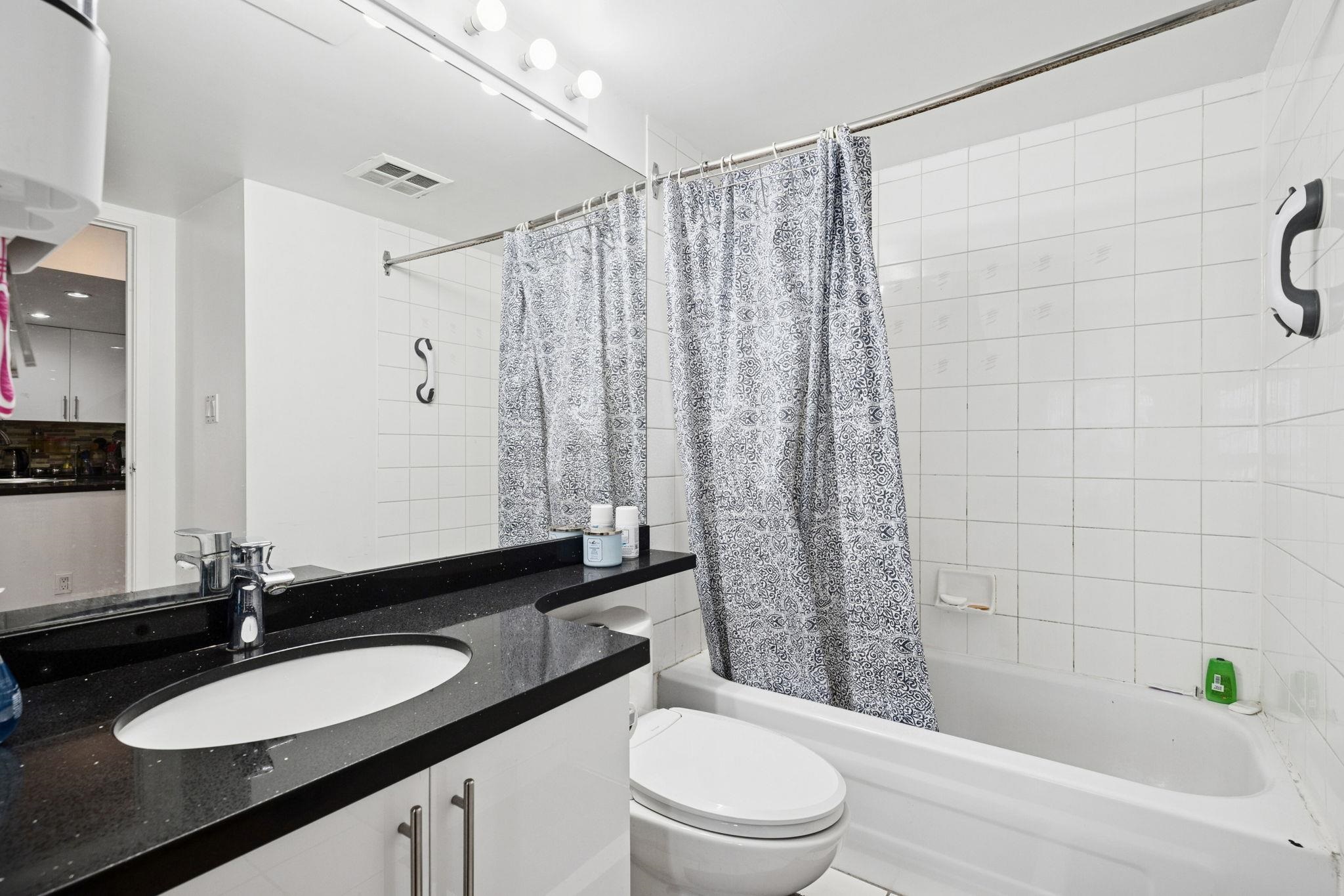 1402 828 AGNES STREET Unit: 1402