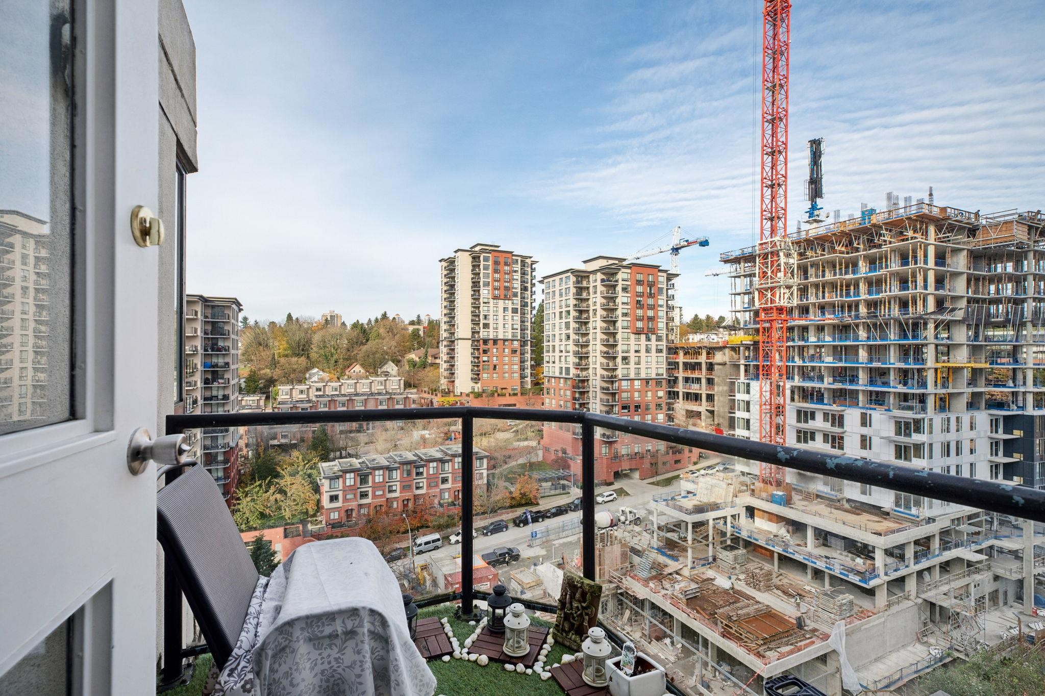 1402 828 AGNES STREET Unit: 1402