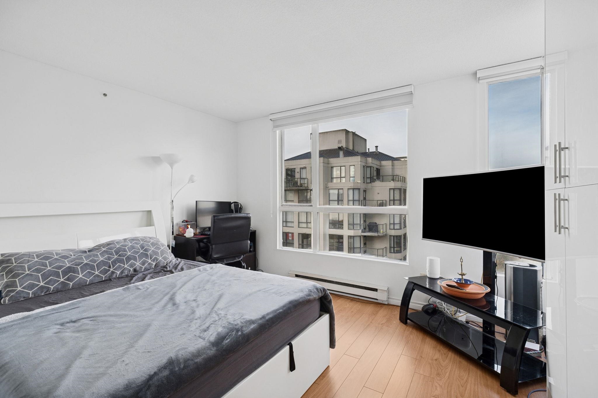 1402 828 AGNES STREET Unit: 1402