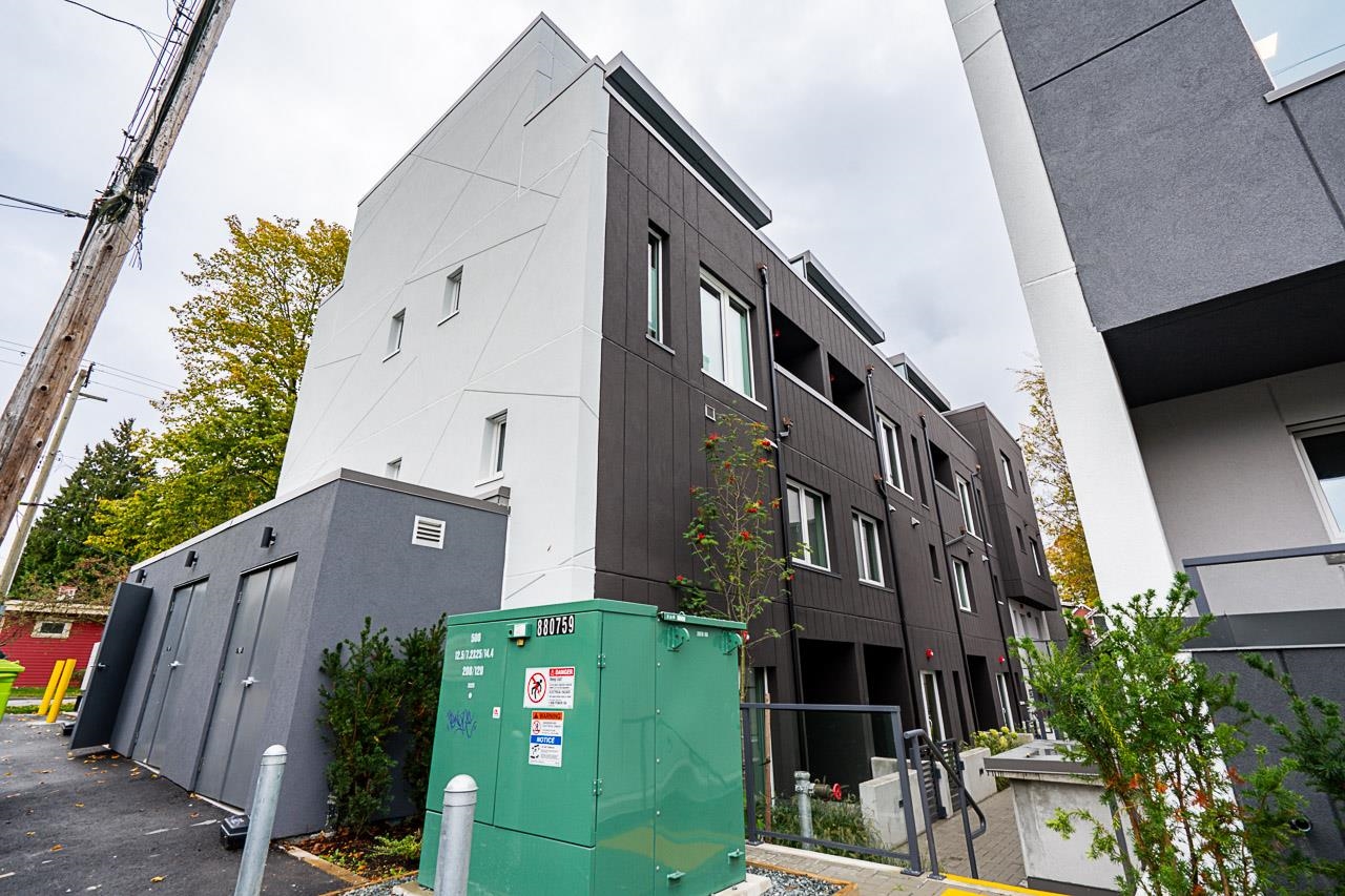 110 2085 E 1ST AVENUE Unit: 110