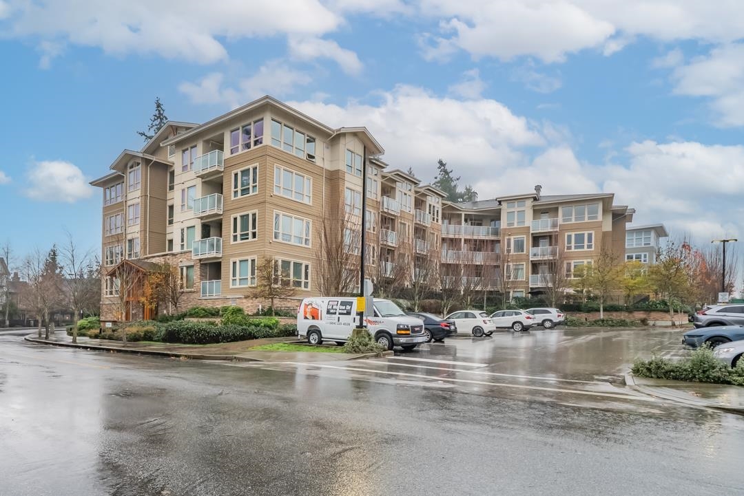 213 8360 DELSOM WAY Unit: 213