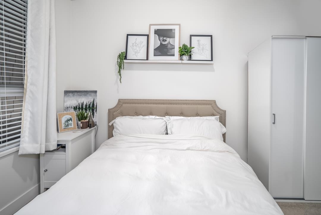 213 8360 DELSOM WAY Unit: 213