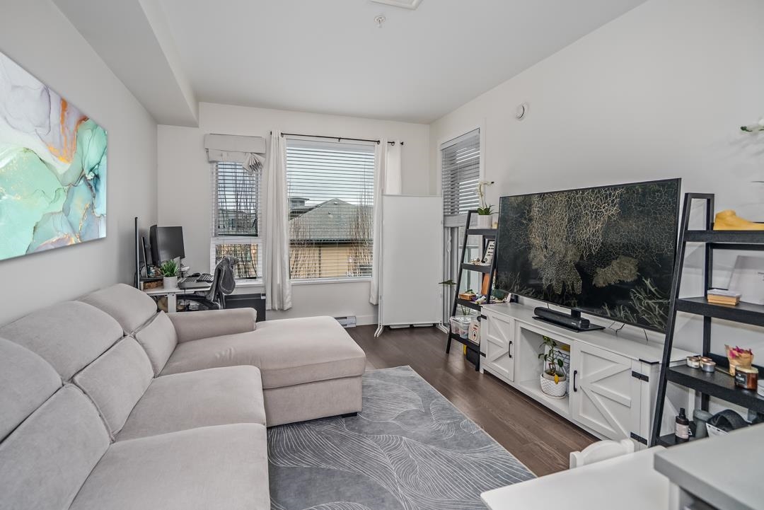 213 8360 DELSOM WAY Unit: 213