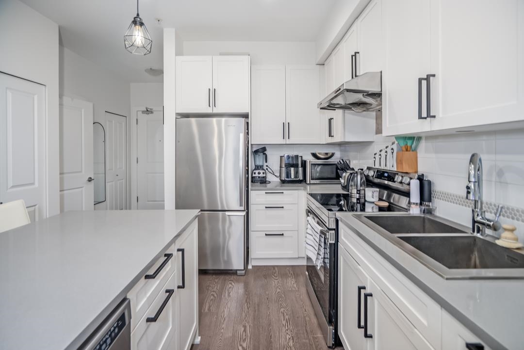 213 8360 DELSOM WAY Unit: 213