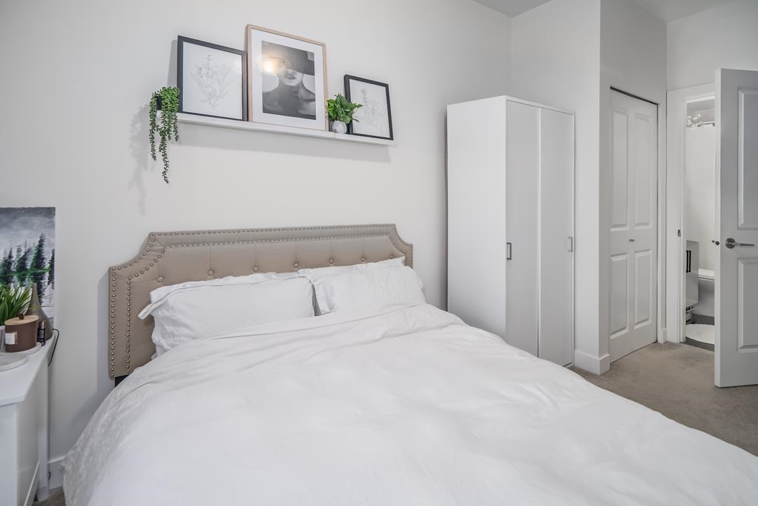 213 8360 DELSOM WAY Unit: 213