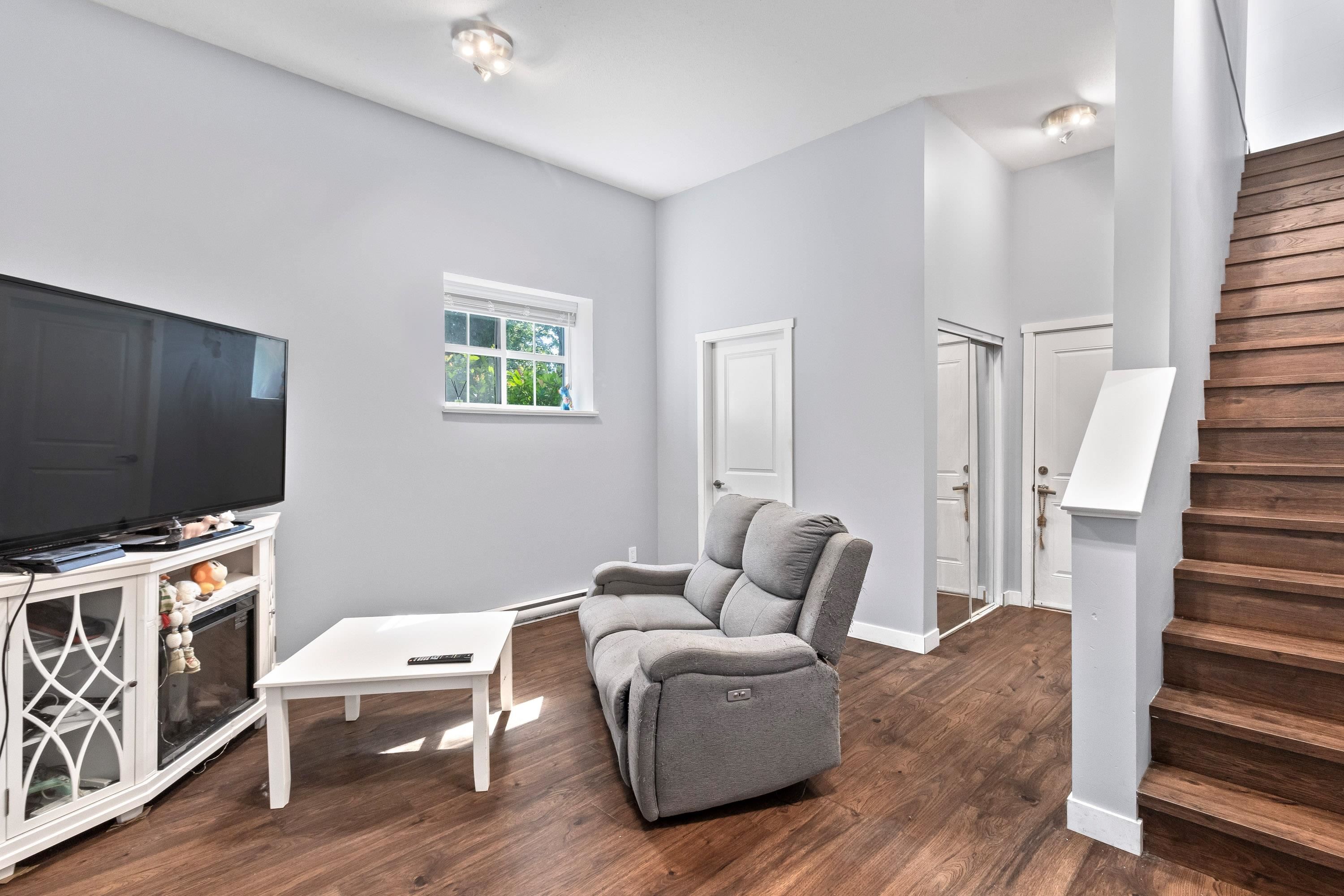 16 11176 GILKER HILL ROAD Unit: 16