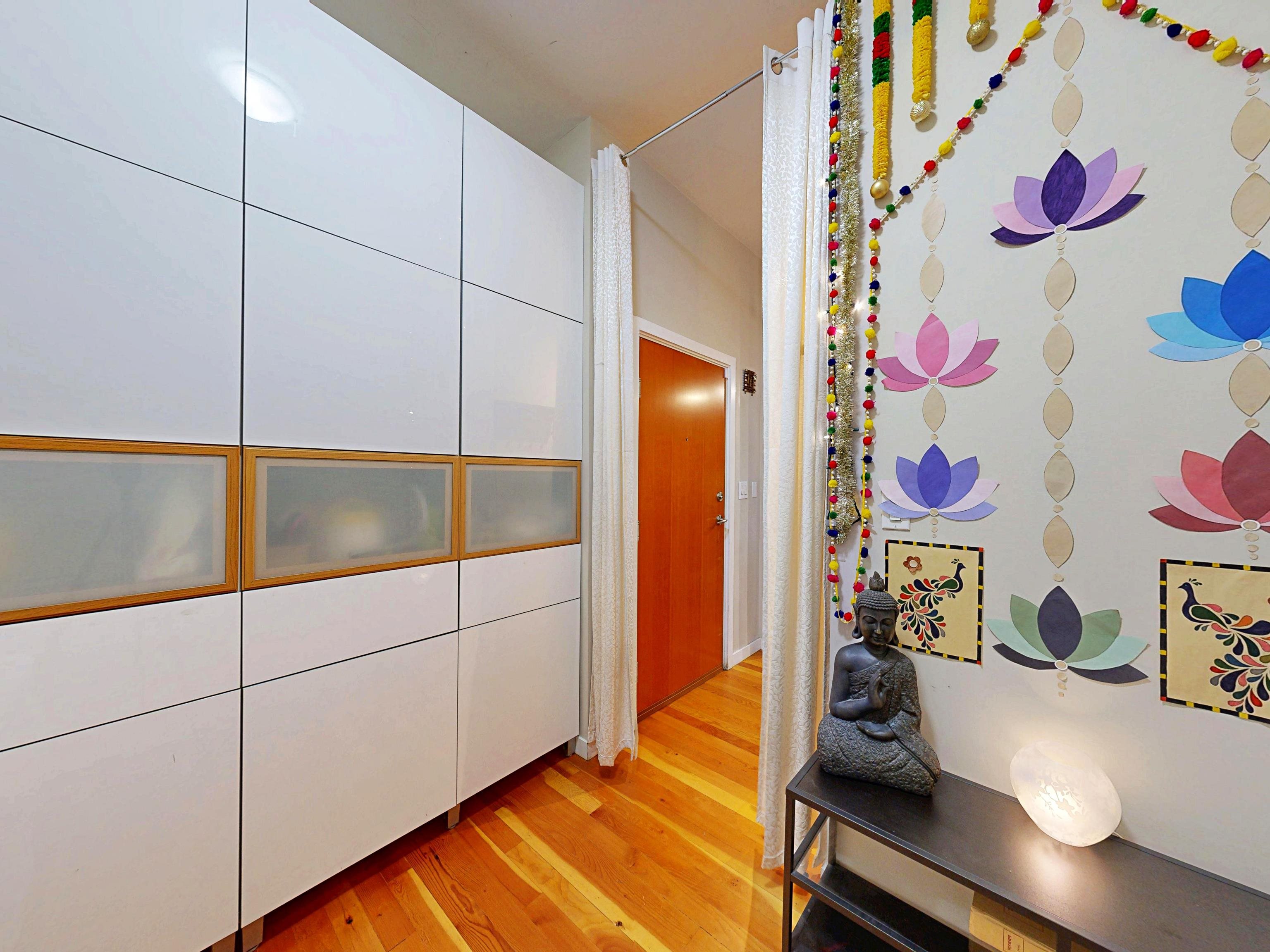 208 250 SALTER STREET Unit: 208