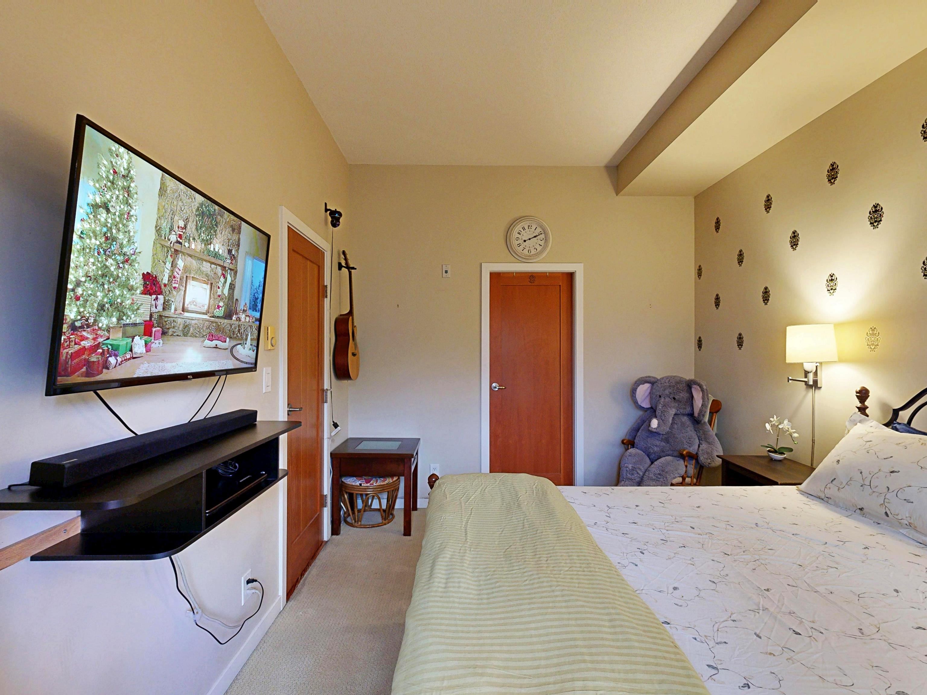 208 250 SALTER STREET Unit: 208