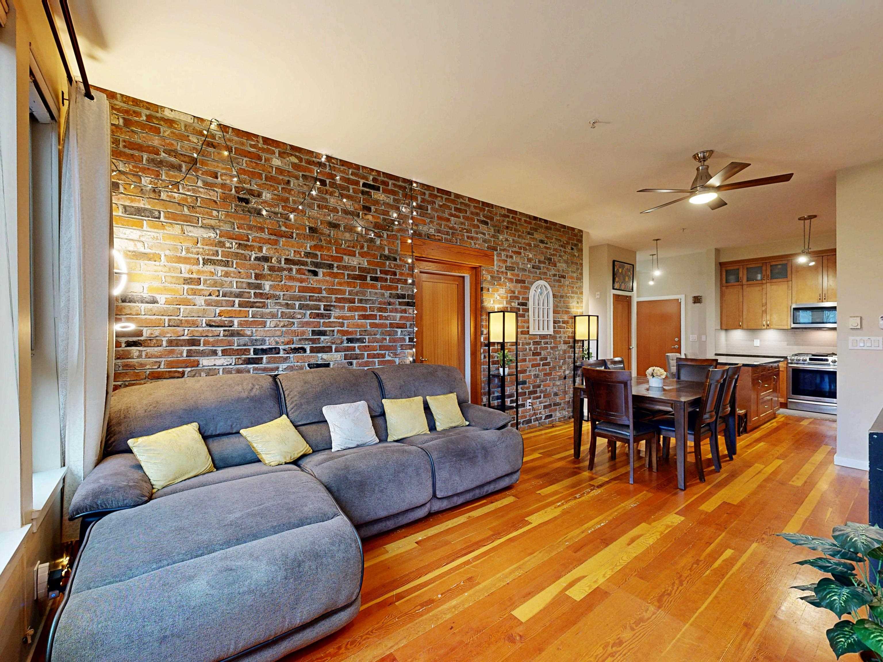 208 250 SALTER STREET Unit: 208