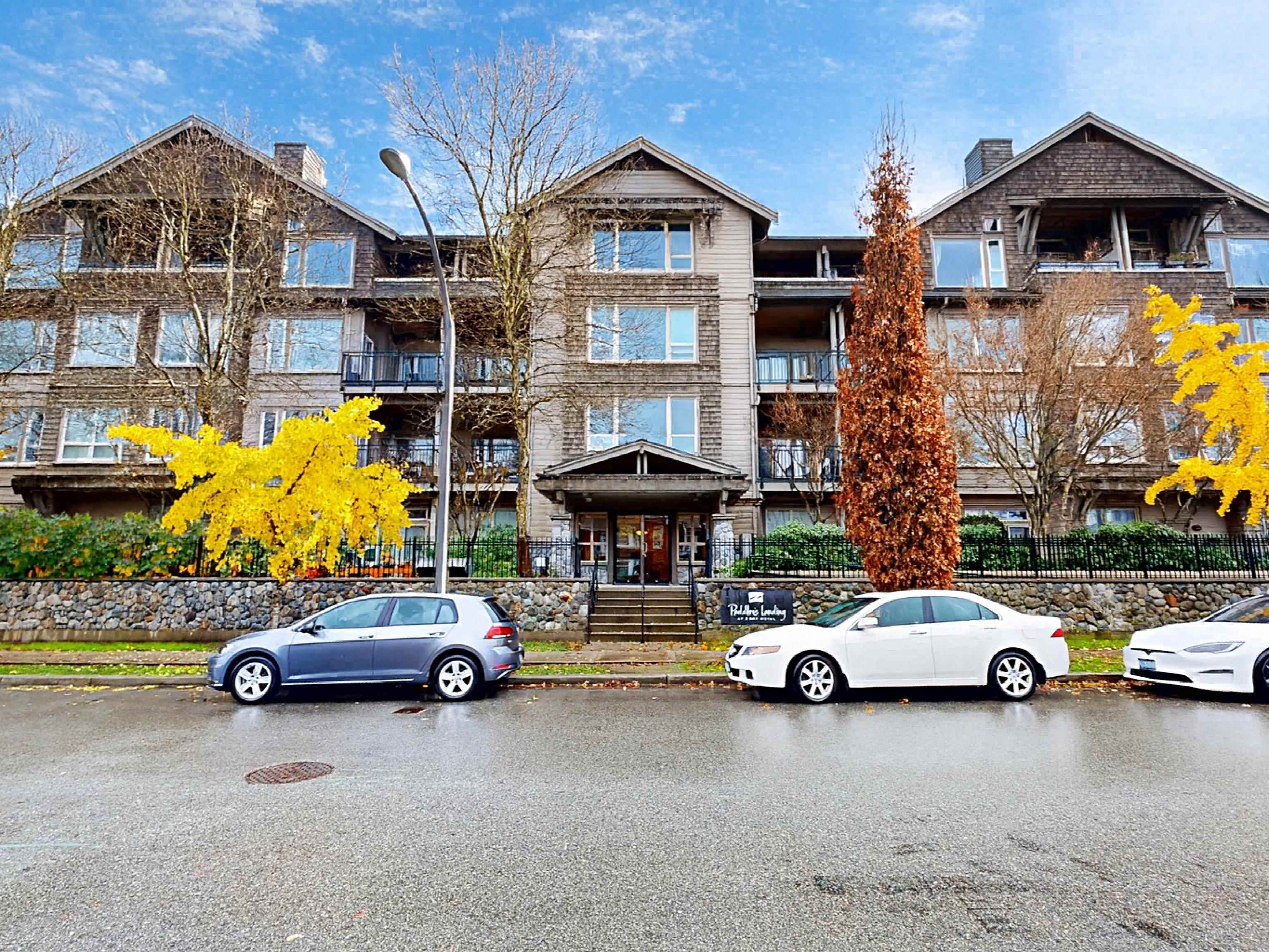 208 250 SALTER STREET Unit: 208