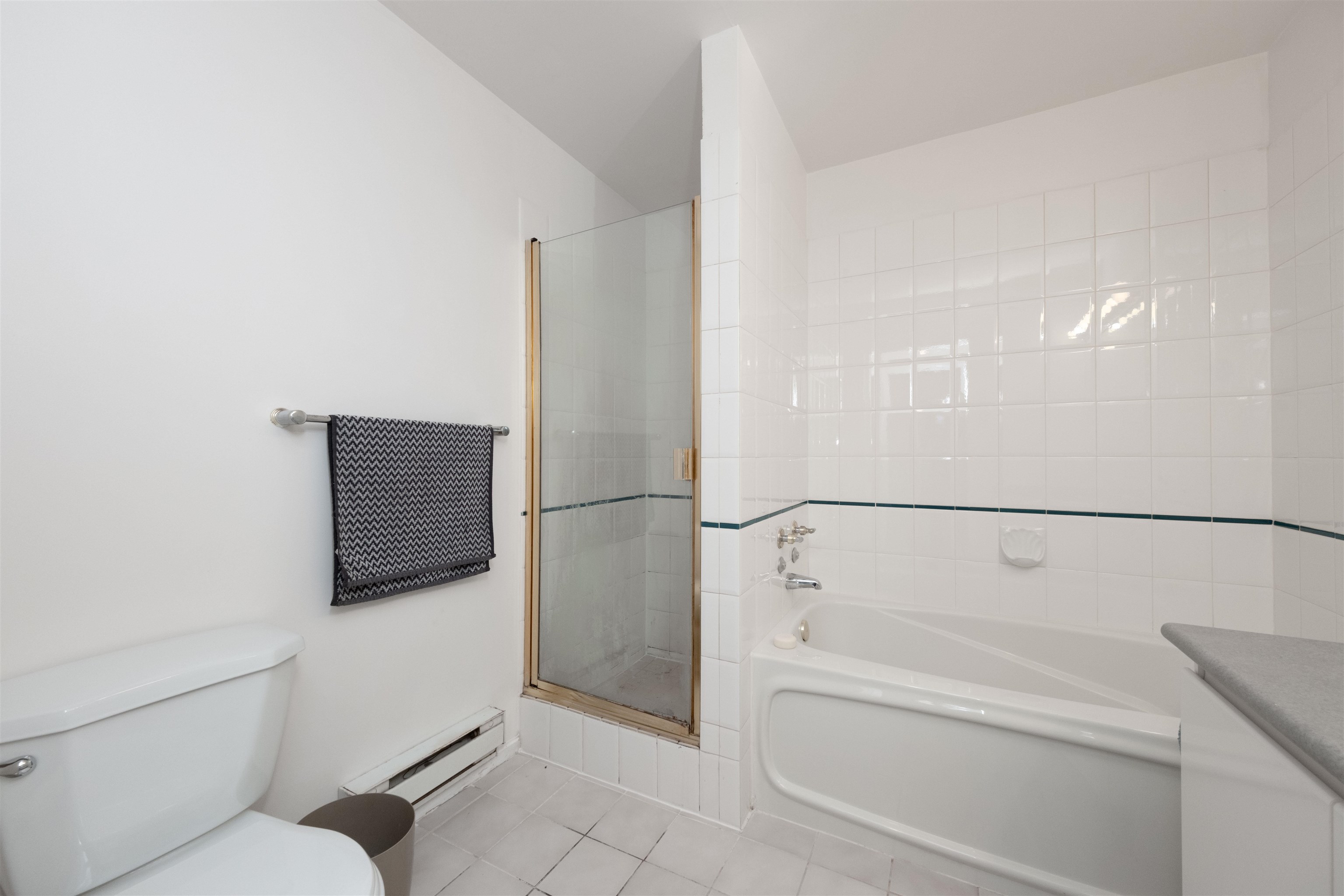 3371 FIELDSTONE AVENUE