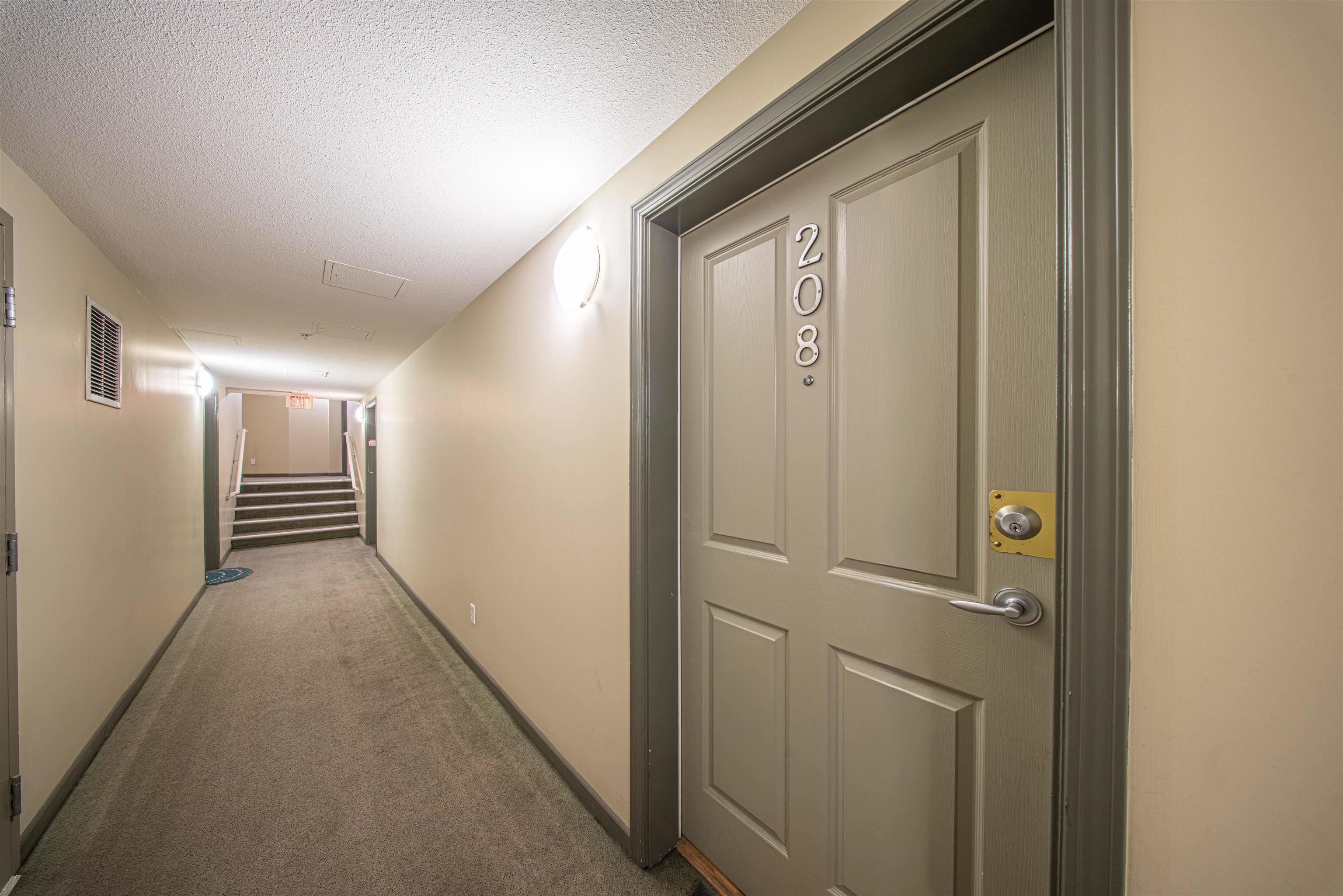 208 5355 BOUNDARY ROAD Unit: 208