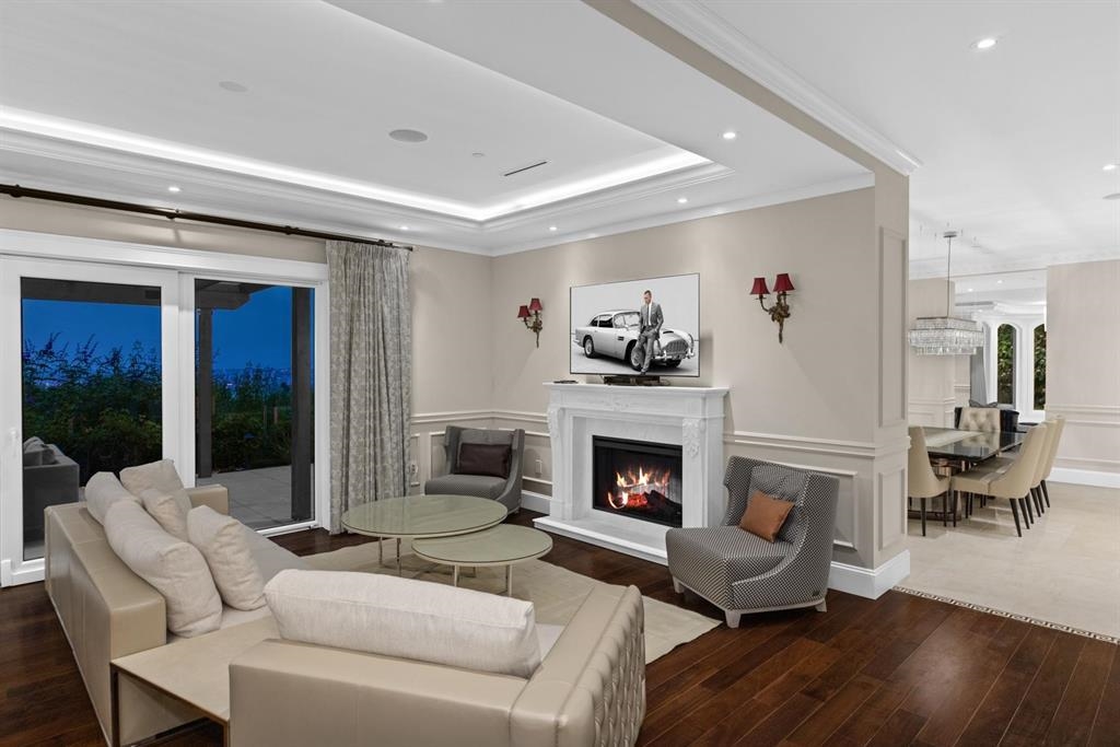 1367 CHARTWELL DRIVE