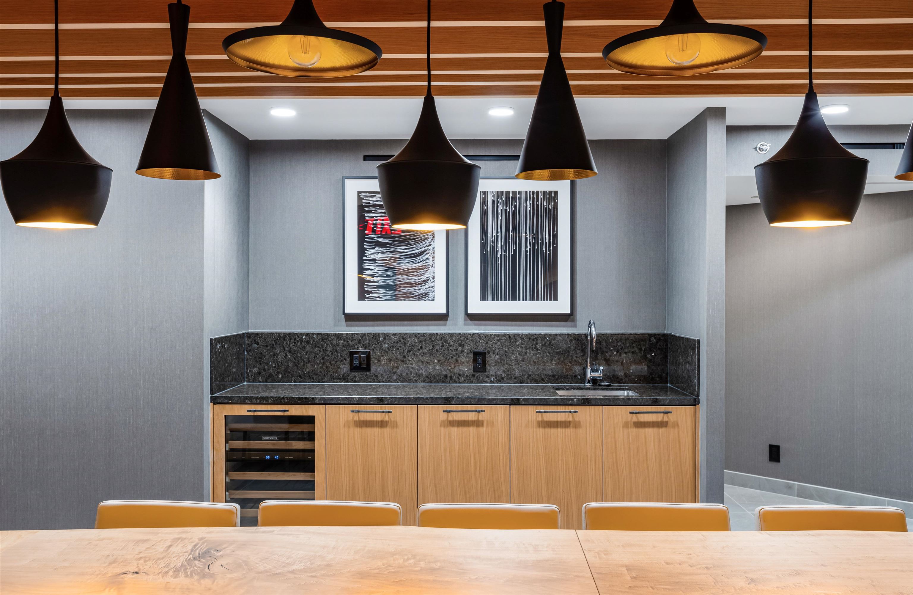 1701 499 PACIFIC STREET Unit: 1701