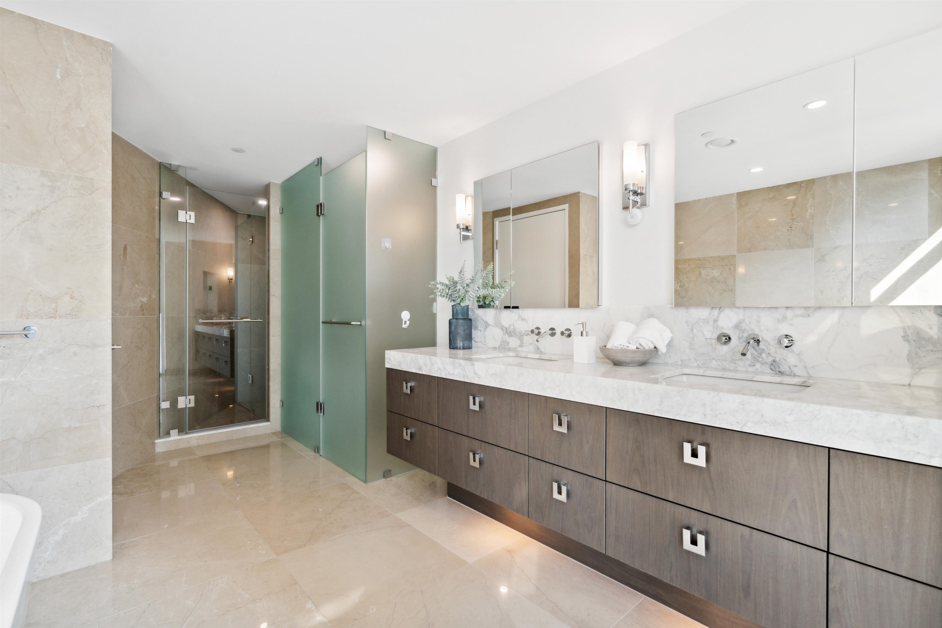 1701 499 PACIFIC STREET Unit: 1701