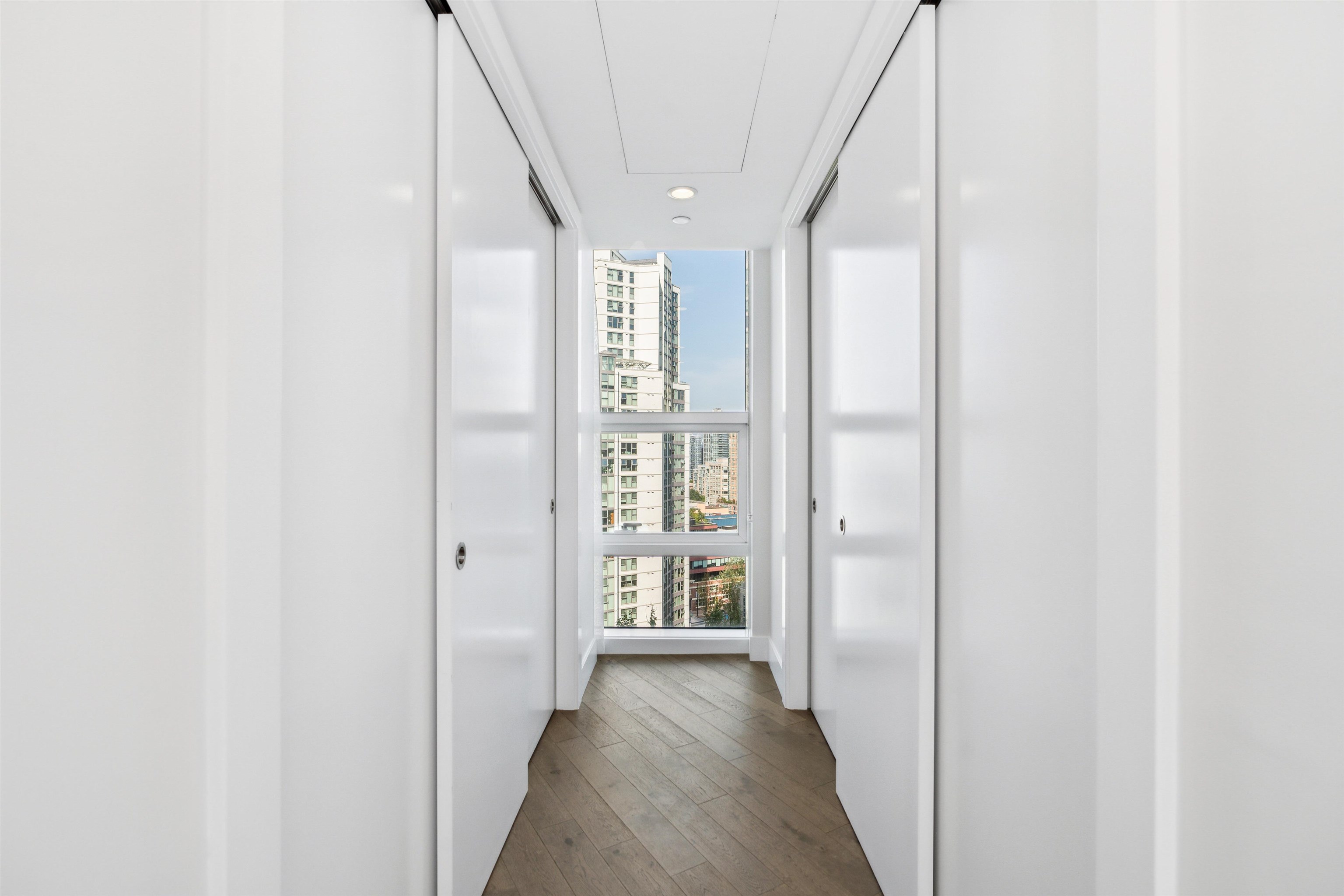 1701 499 PACIFIC STREET Unit: 1701