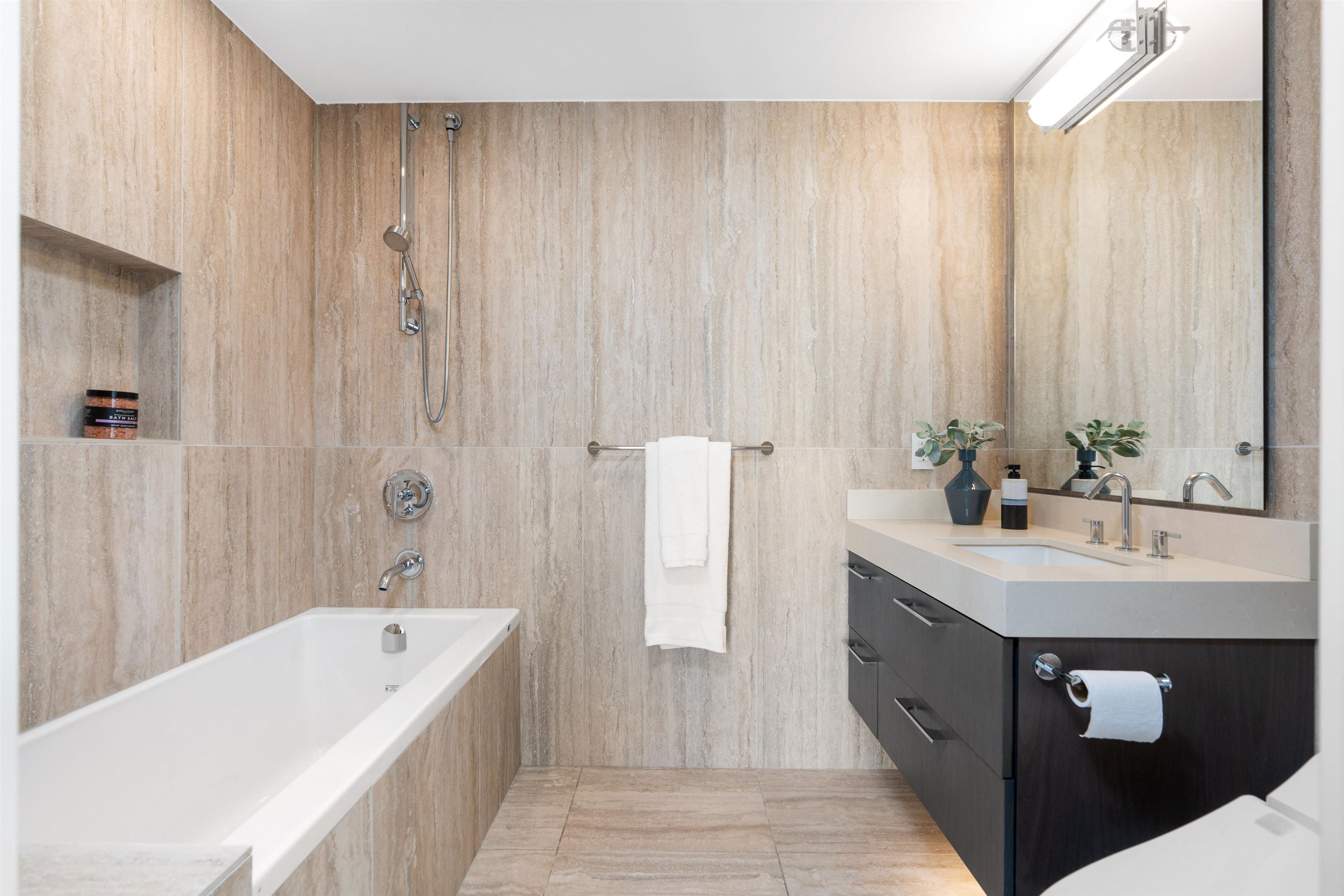 1701 499 PACIFIC STREET Unit: 1701