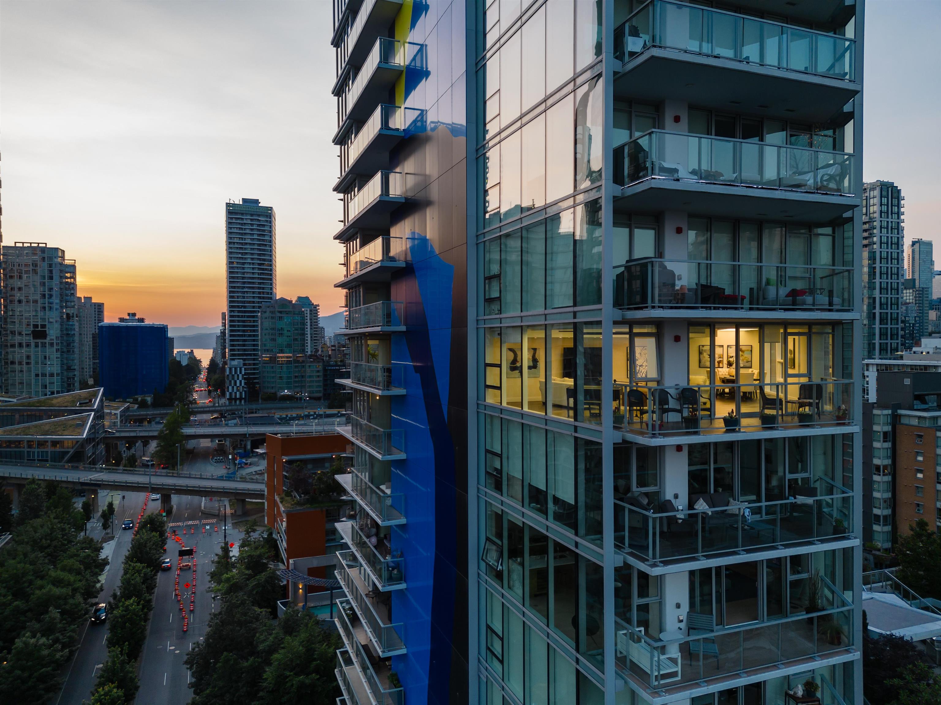 1701 499 PACIFIC STREET Unit: 1701