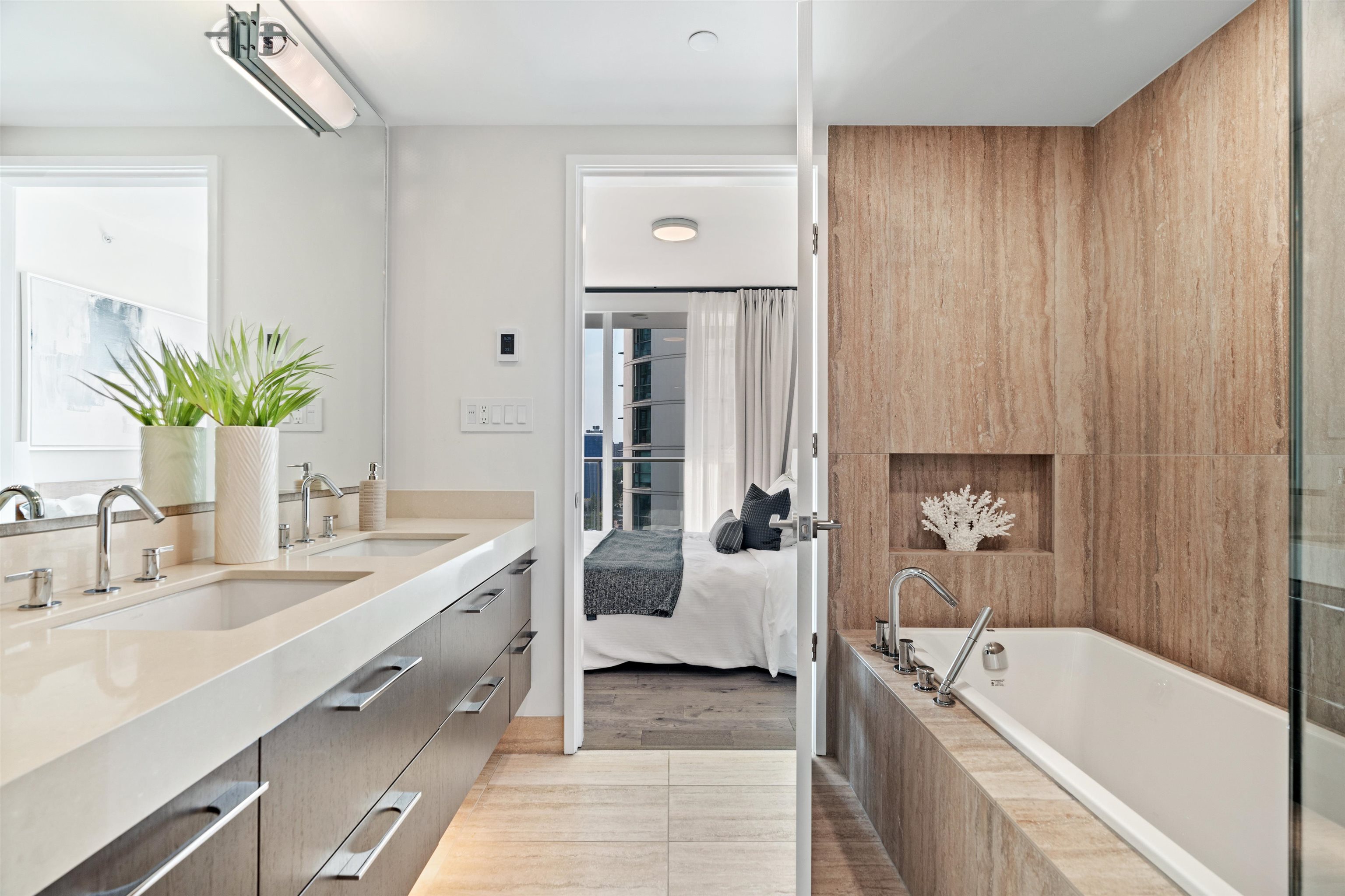 1701 499 PACIFIC STREET Unit: 1701