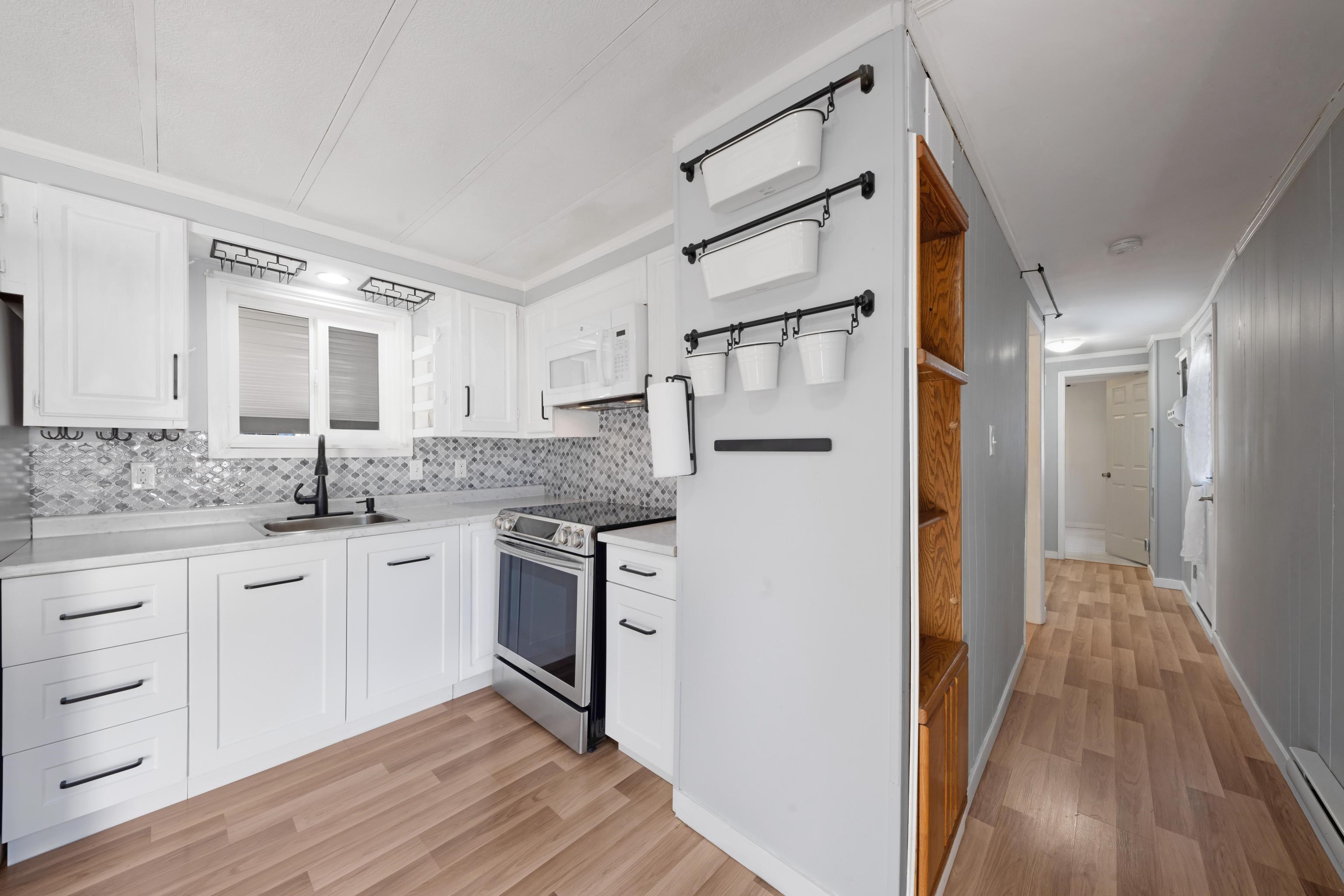 23206 CALVIN CRESCENT