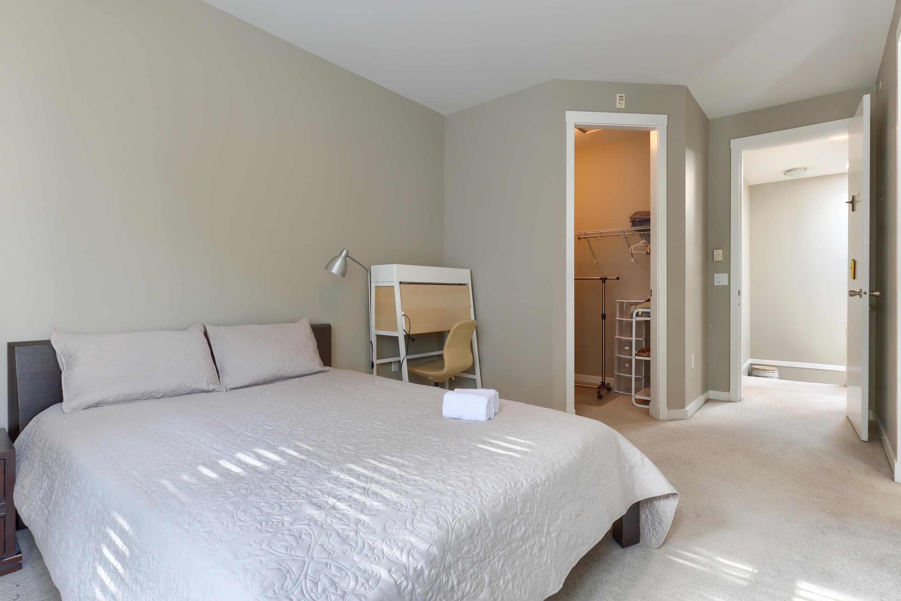 31 1863 WESBROOK MALL Unit: 31