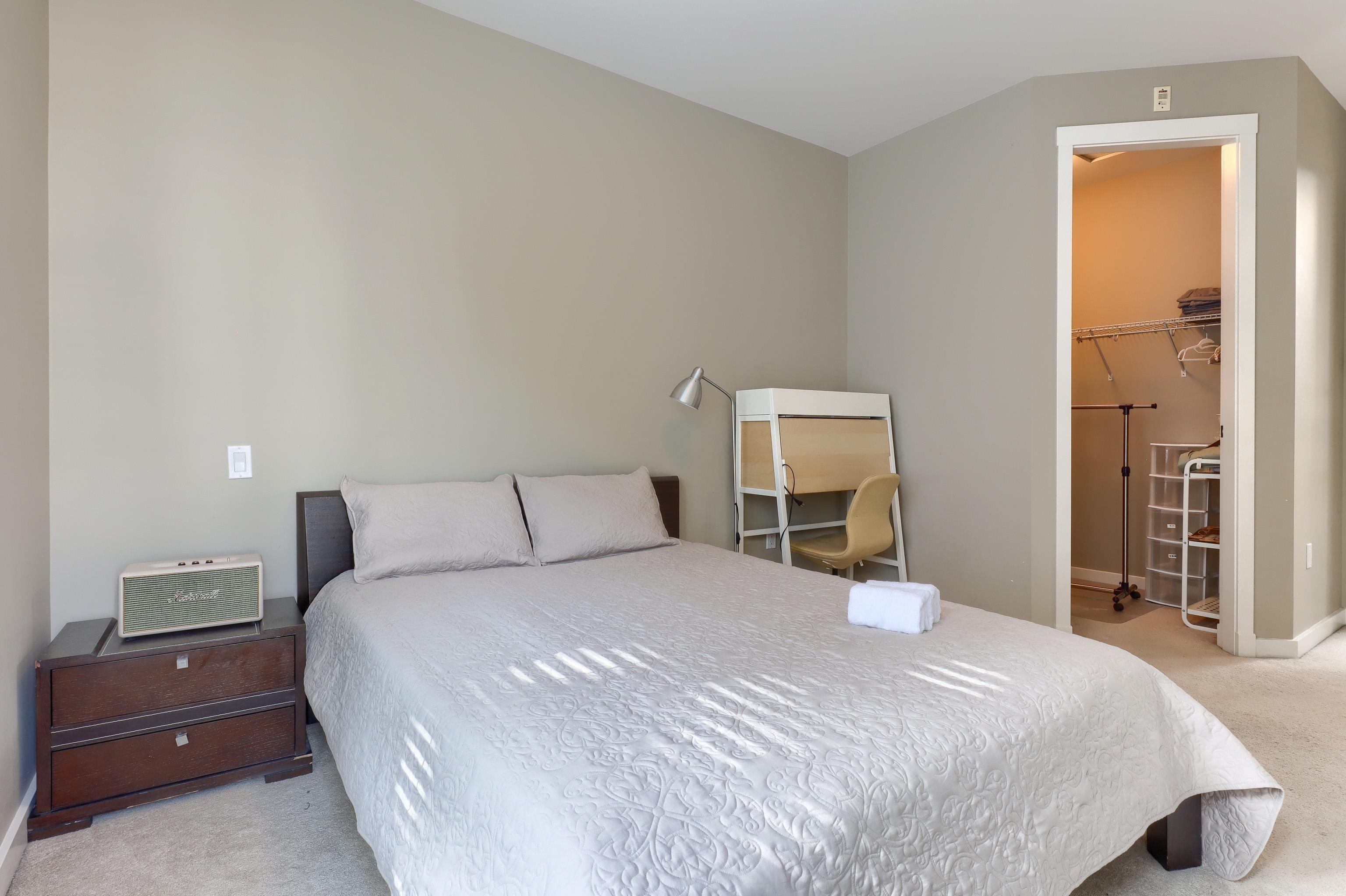 31 1863 WESBROOK MALL Unit: 31