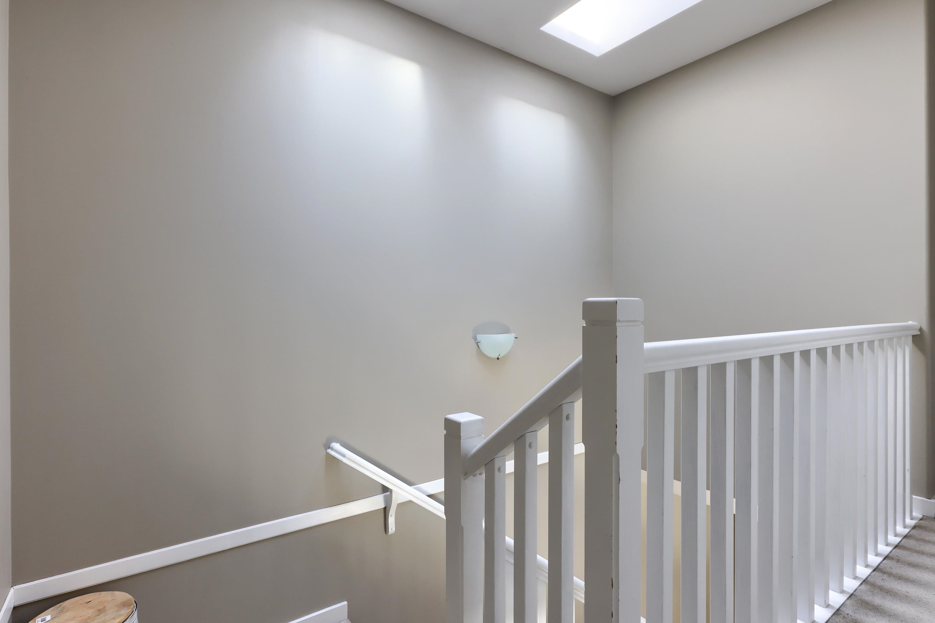 31 1863 WESBROOK MALL Unit: 31