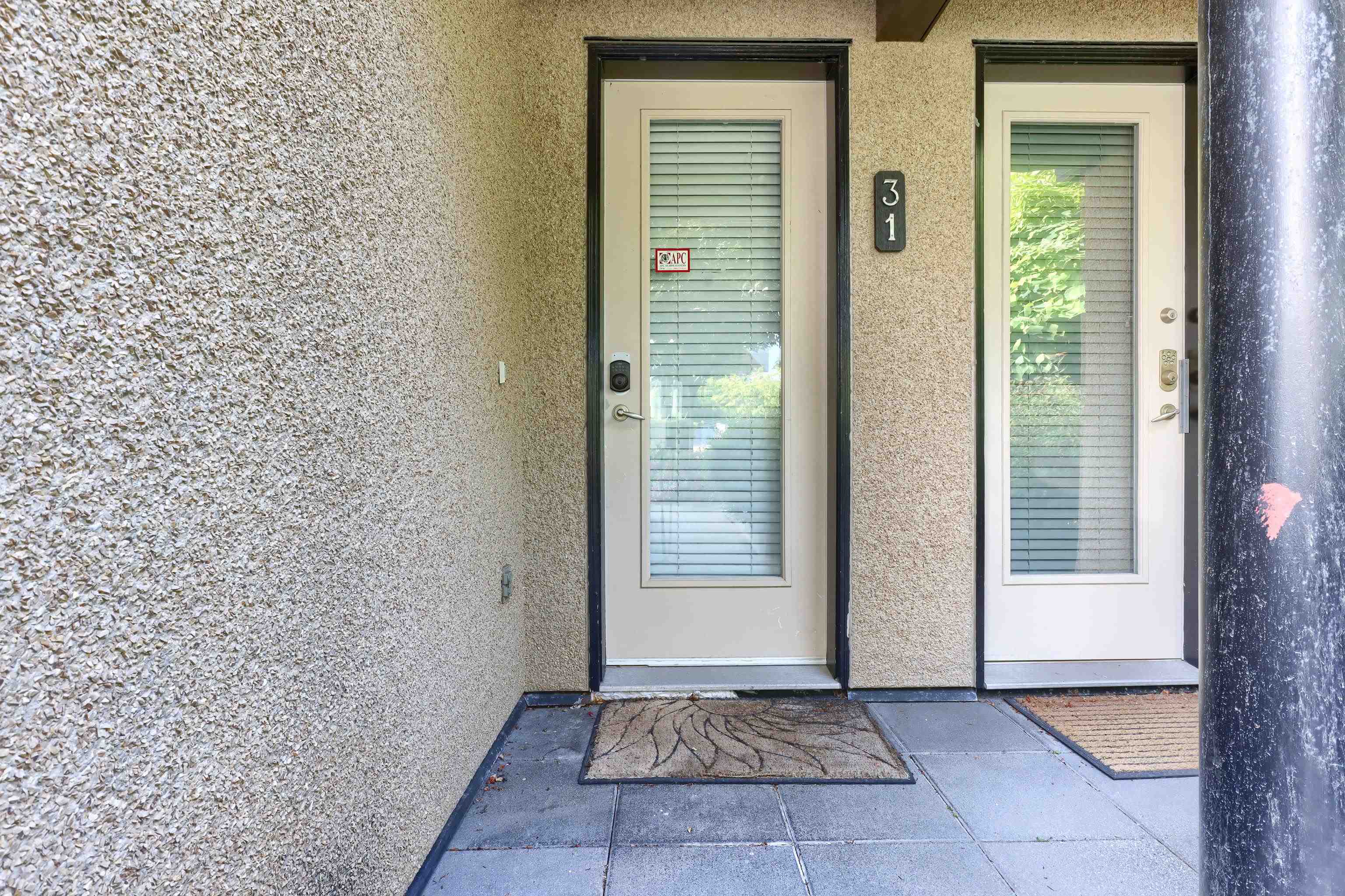 31 1863 WESBROOK MALL Unit: 31