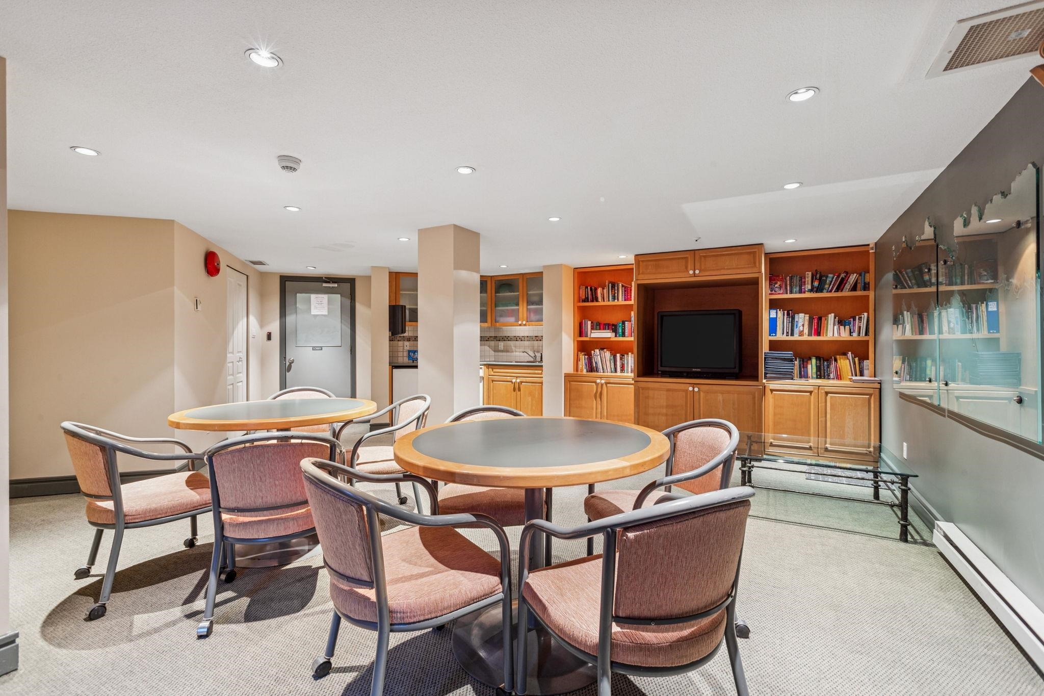 215 8180 JONES ROAD Unit: 215