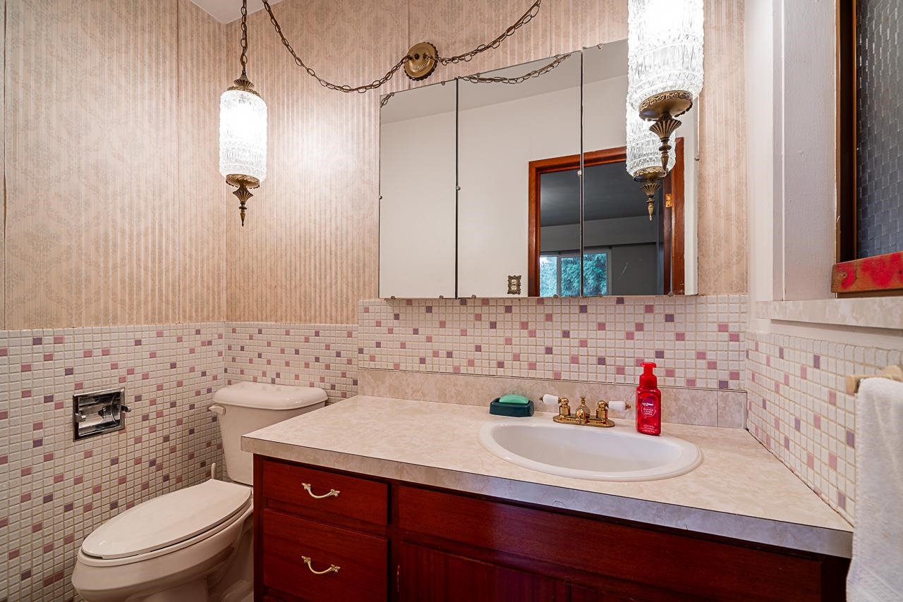 3826 WELLINGTON STREET