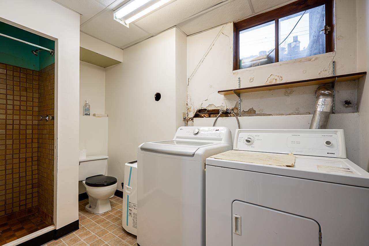 3826 WELLINGTON STREET