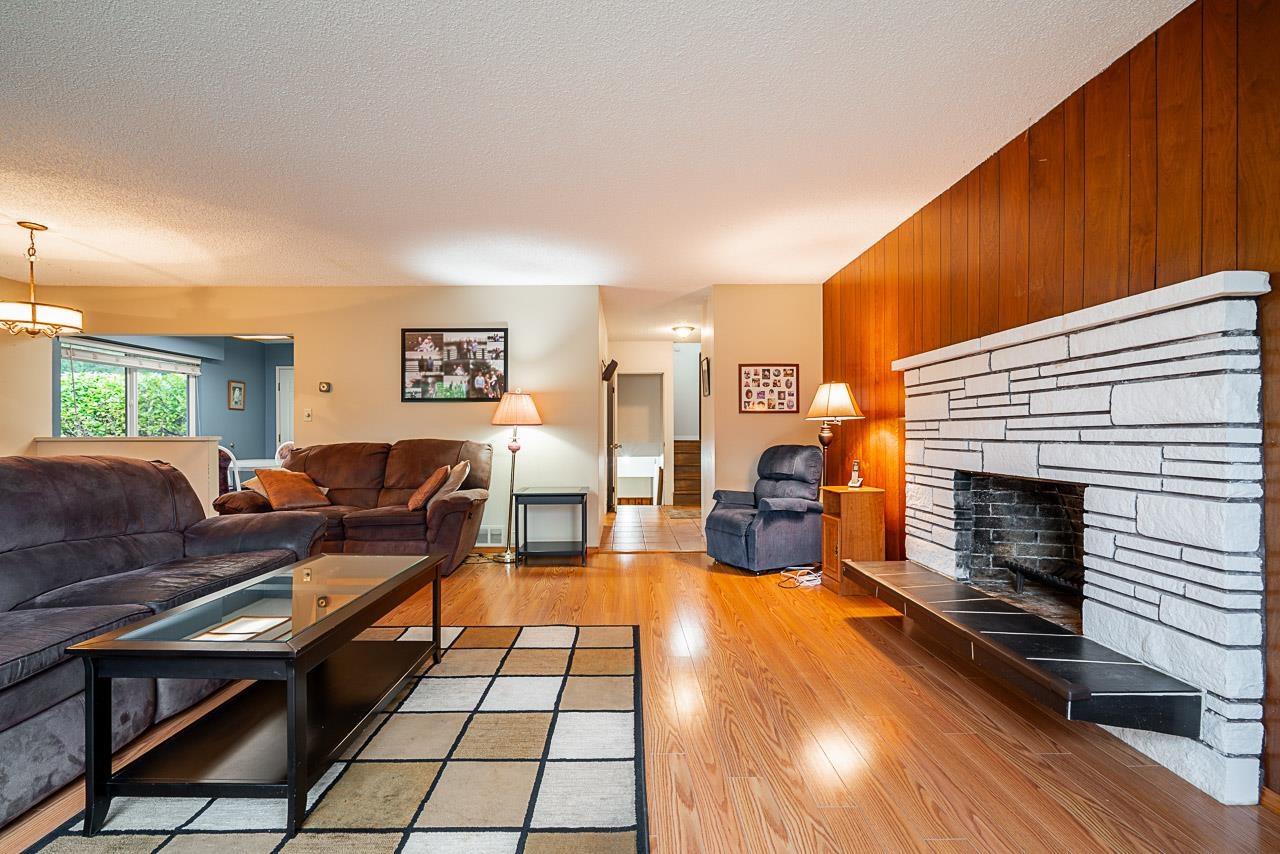 3826 WELLINGTON STREET