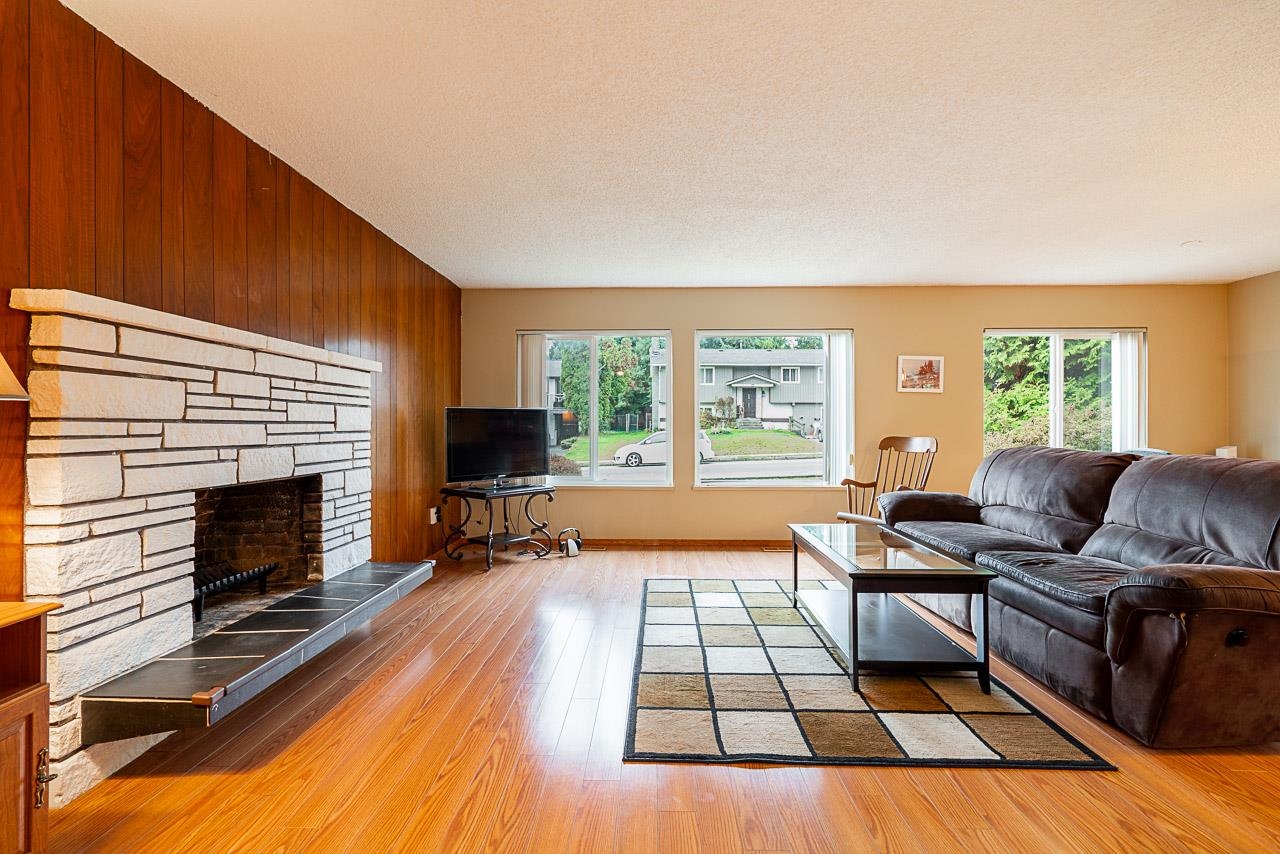 3826 WELLINGTON STREET