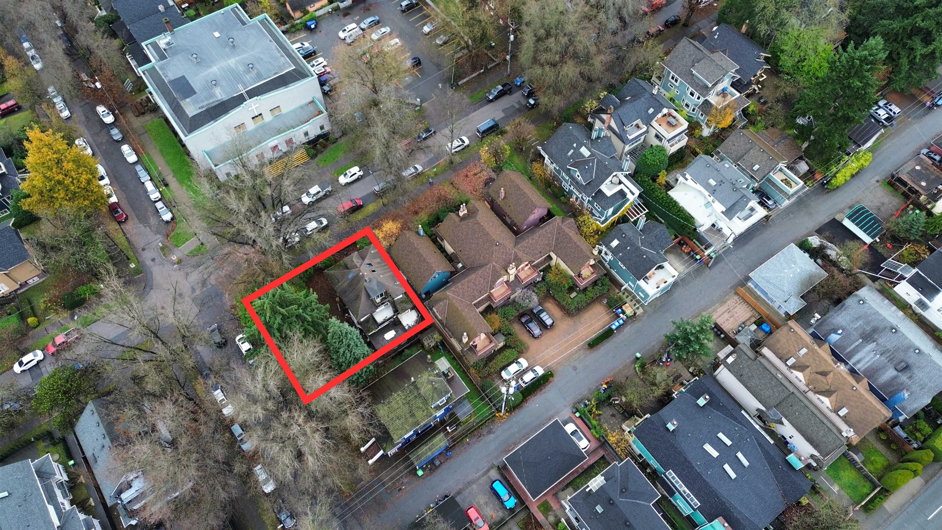 174 W 11TH AVENUE
