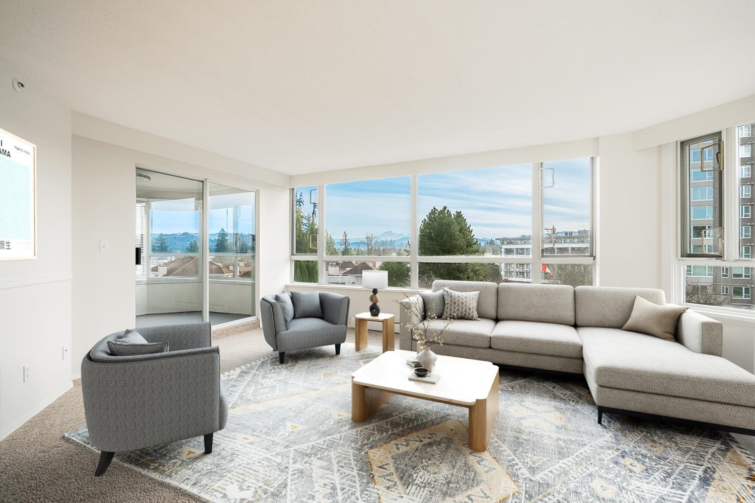 402 3190 GLADWIN ROAD Unit: 402