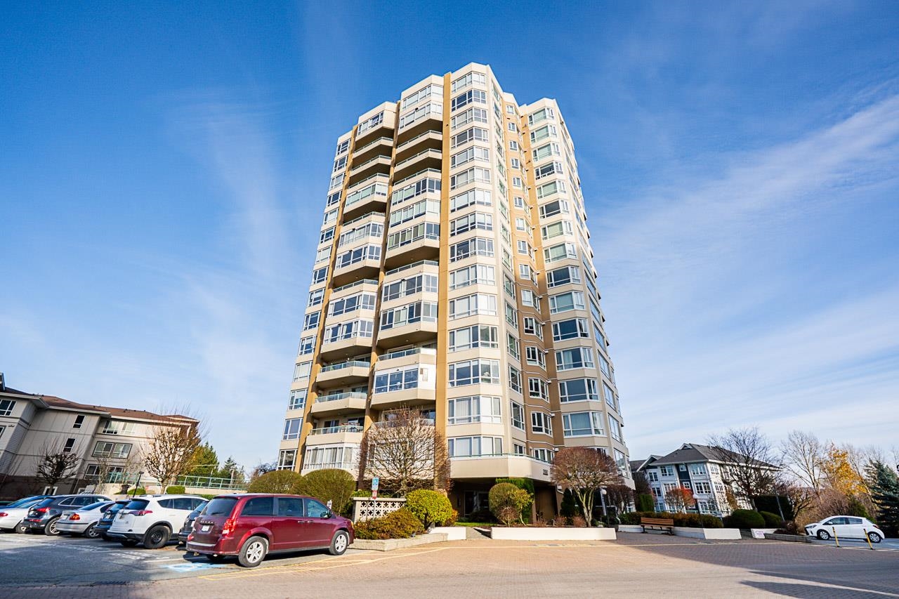 402 3190 GLADWIN ROAD Unit: 402