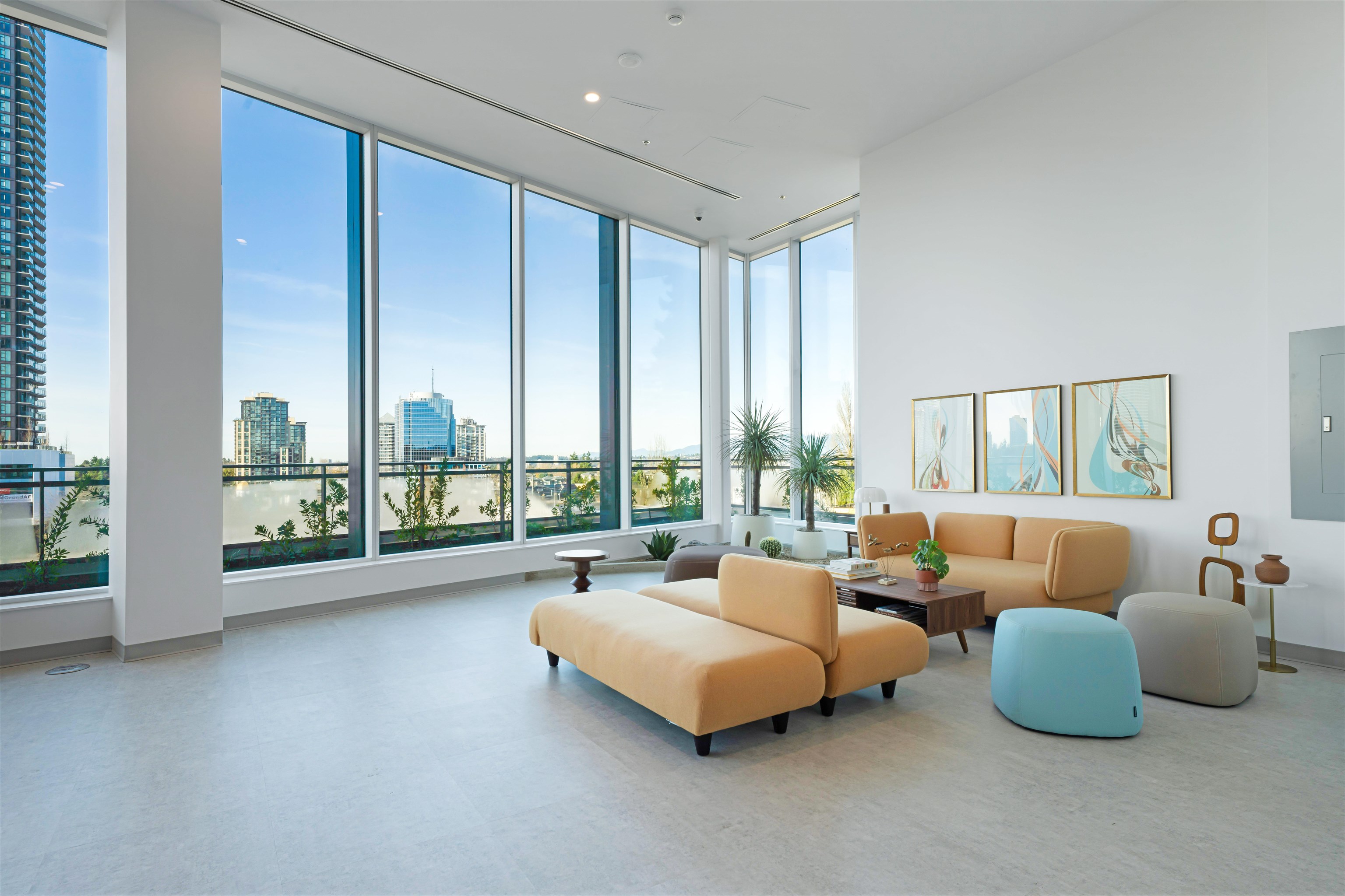 402 13675 107A STREET Unit: 402