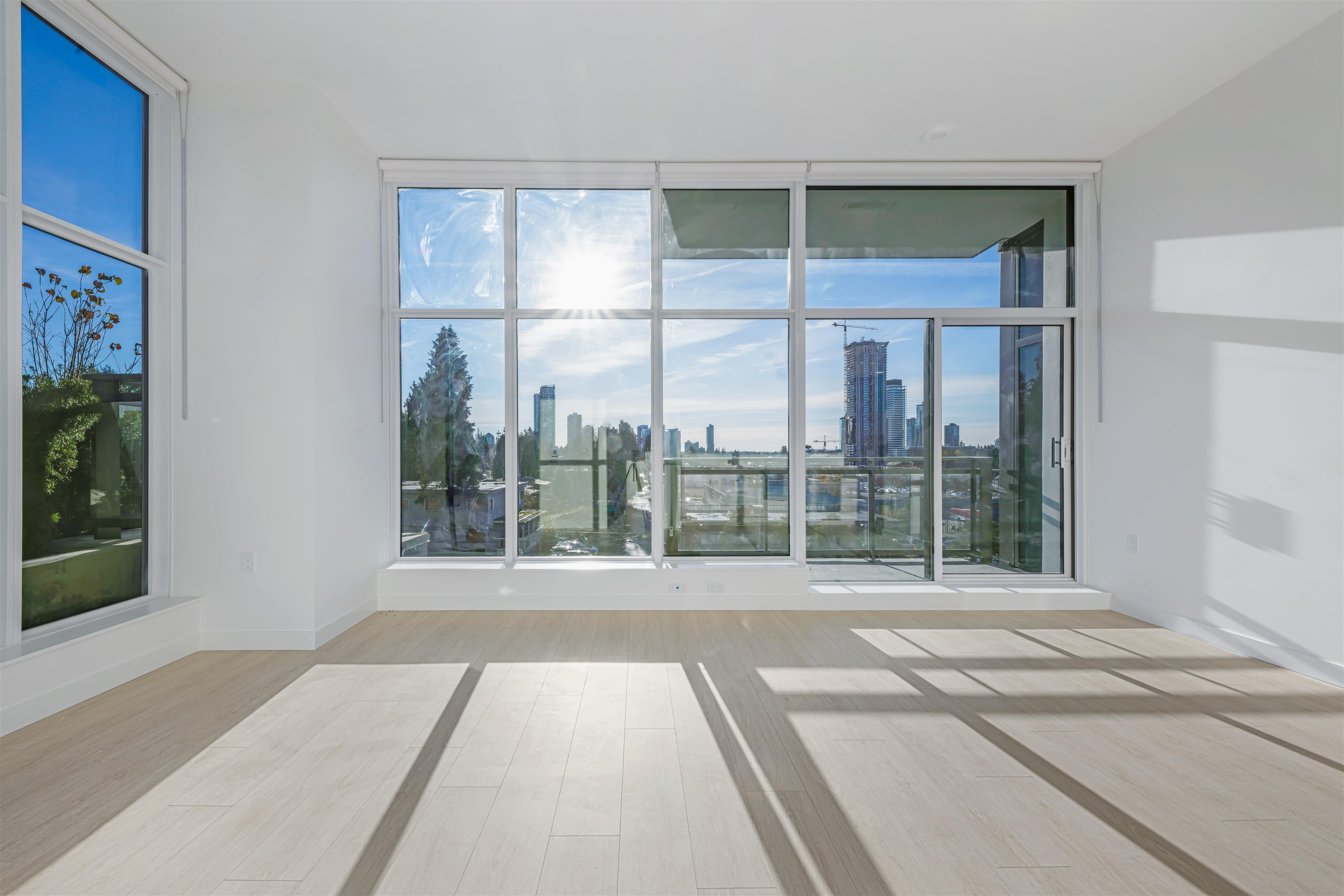 402 13675 107A STREET Unit: 402