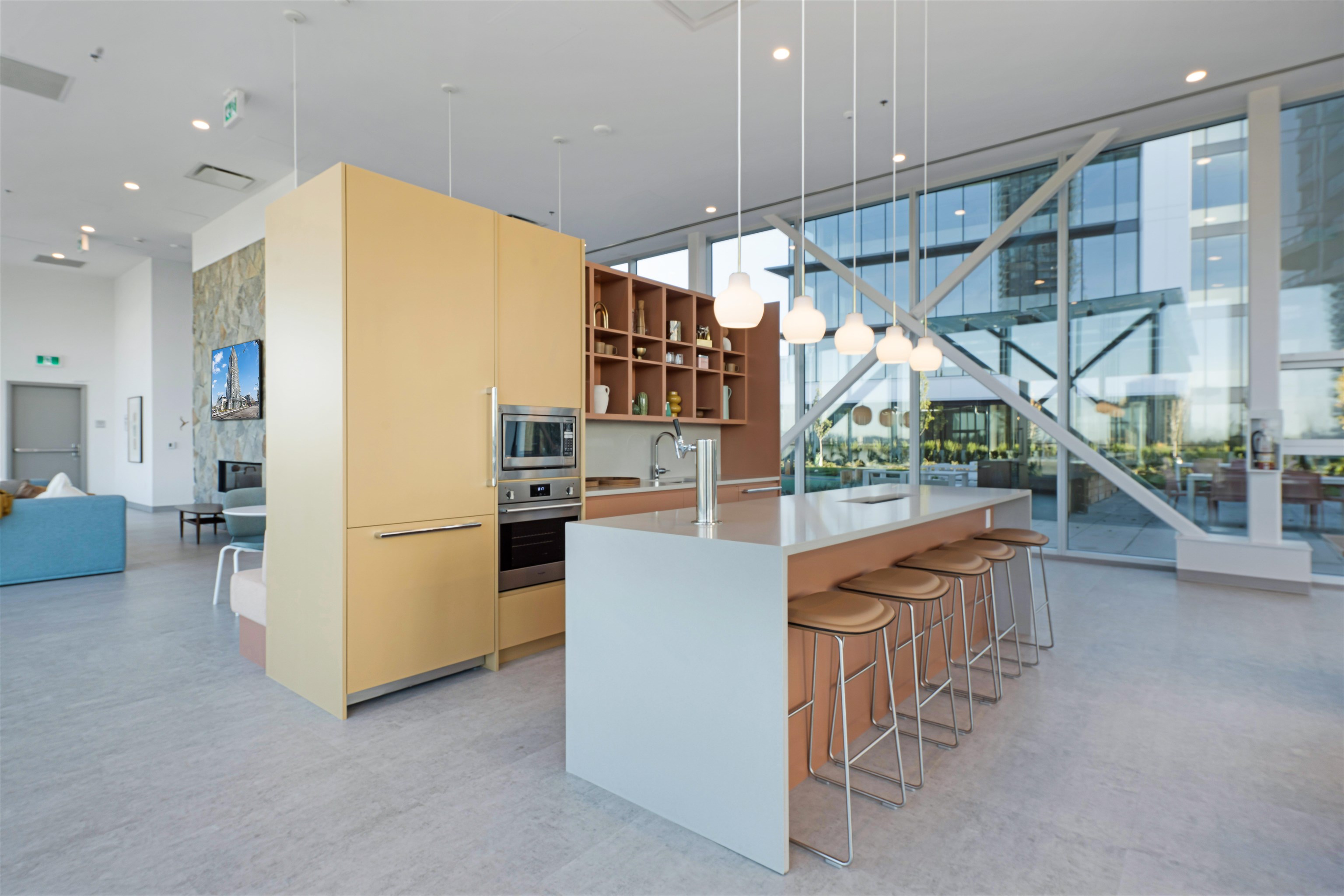 402 13675 107A STREET Unit: 402