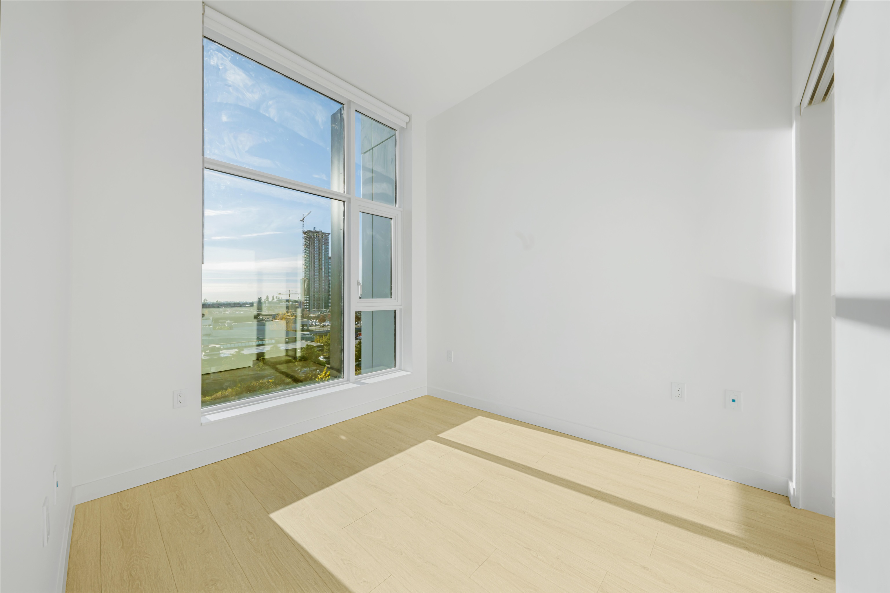 402 13675 107A STREET Unit: 402