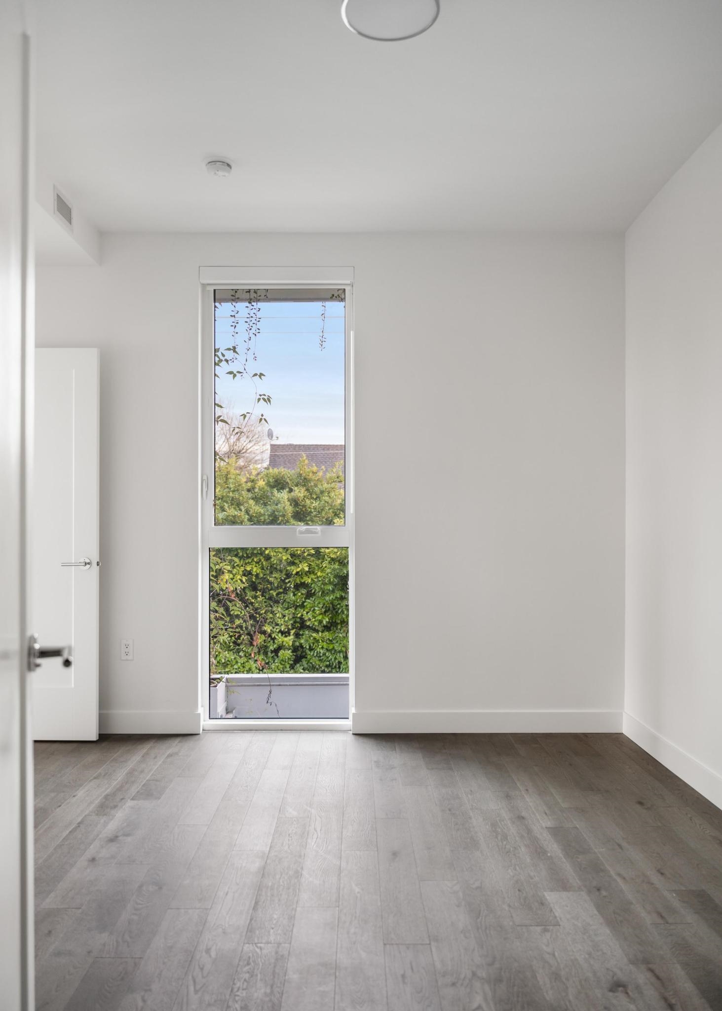 302 2888 ARBUTUS STREET Unit: 302