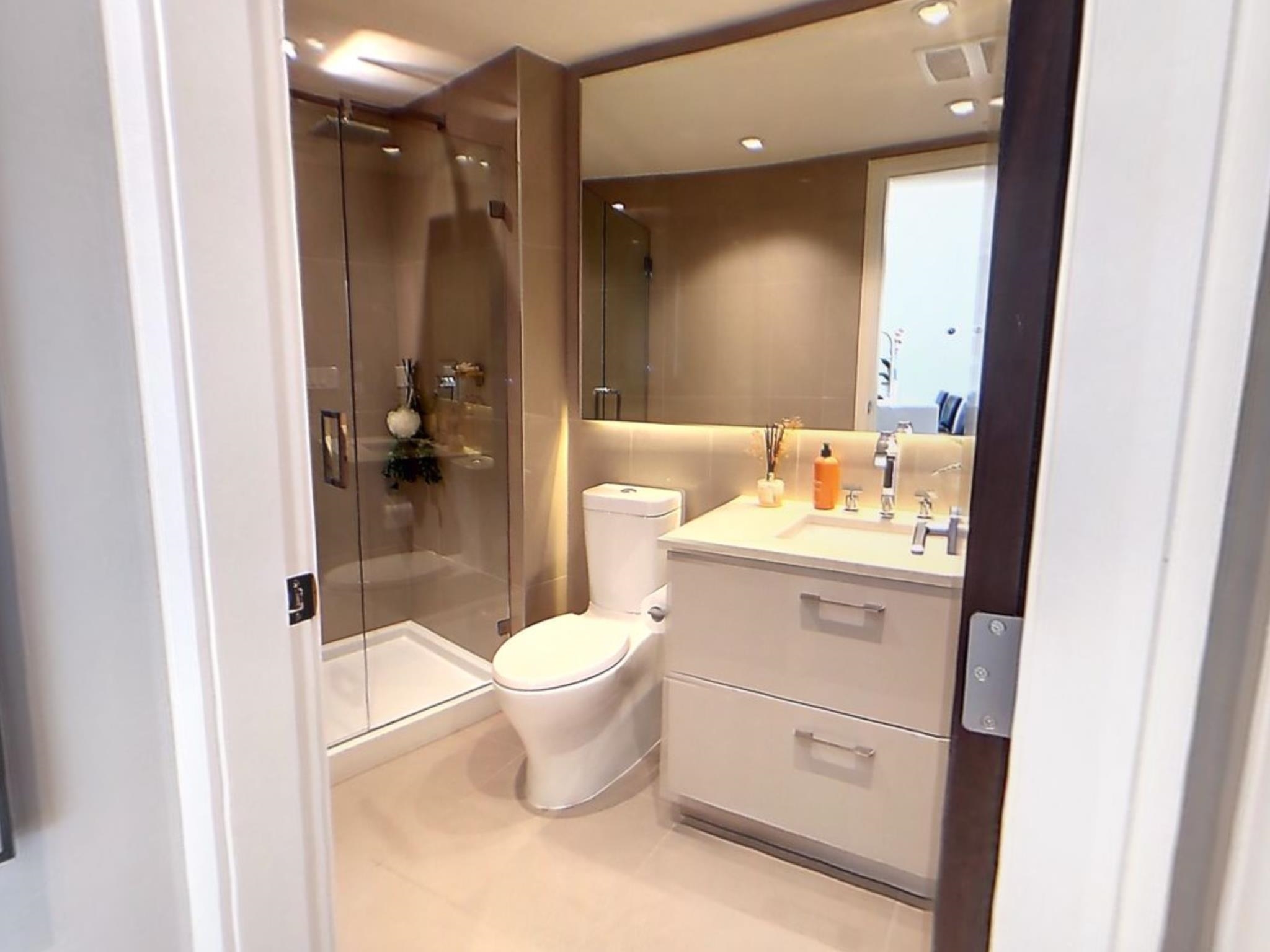 1406 210 SALTER STREET Unit: 1406