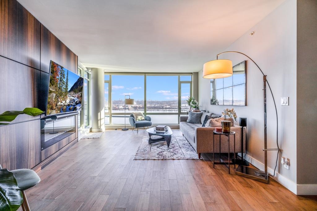 1406 210 SALTER STREET Unit: 1406