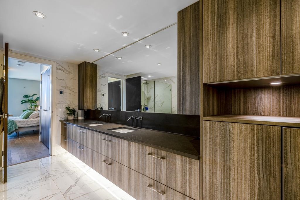 1406 210 SALTER STREET Unit: 1406