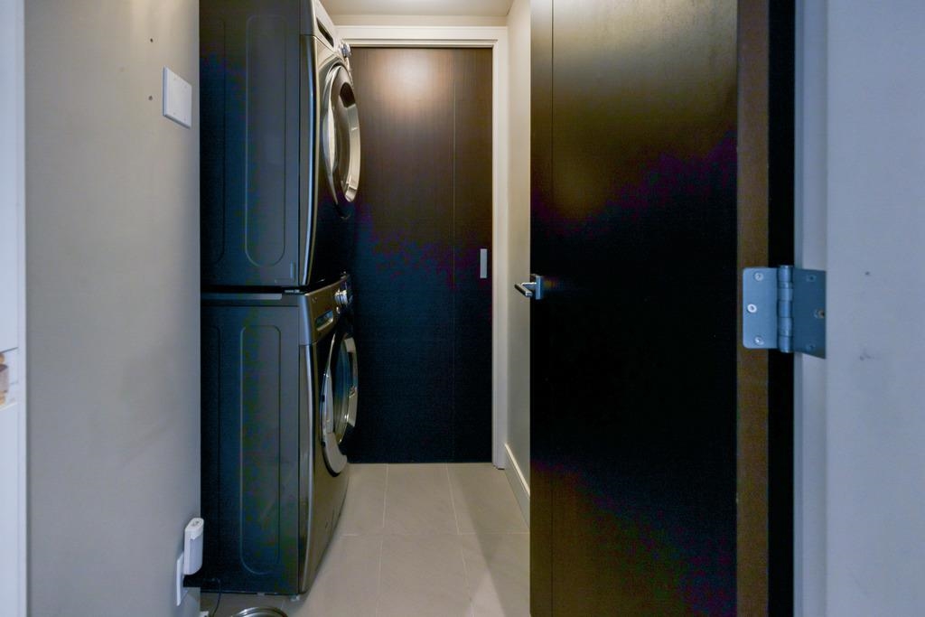 1406 210 SALTER STREET Unit: 1406