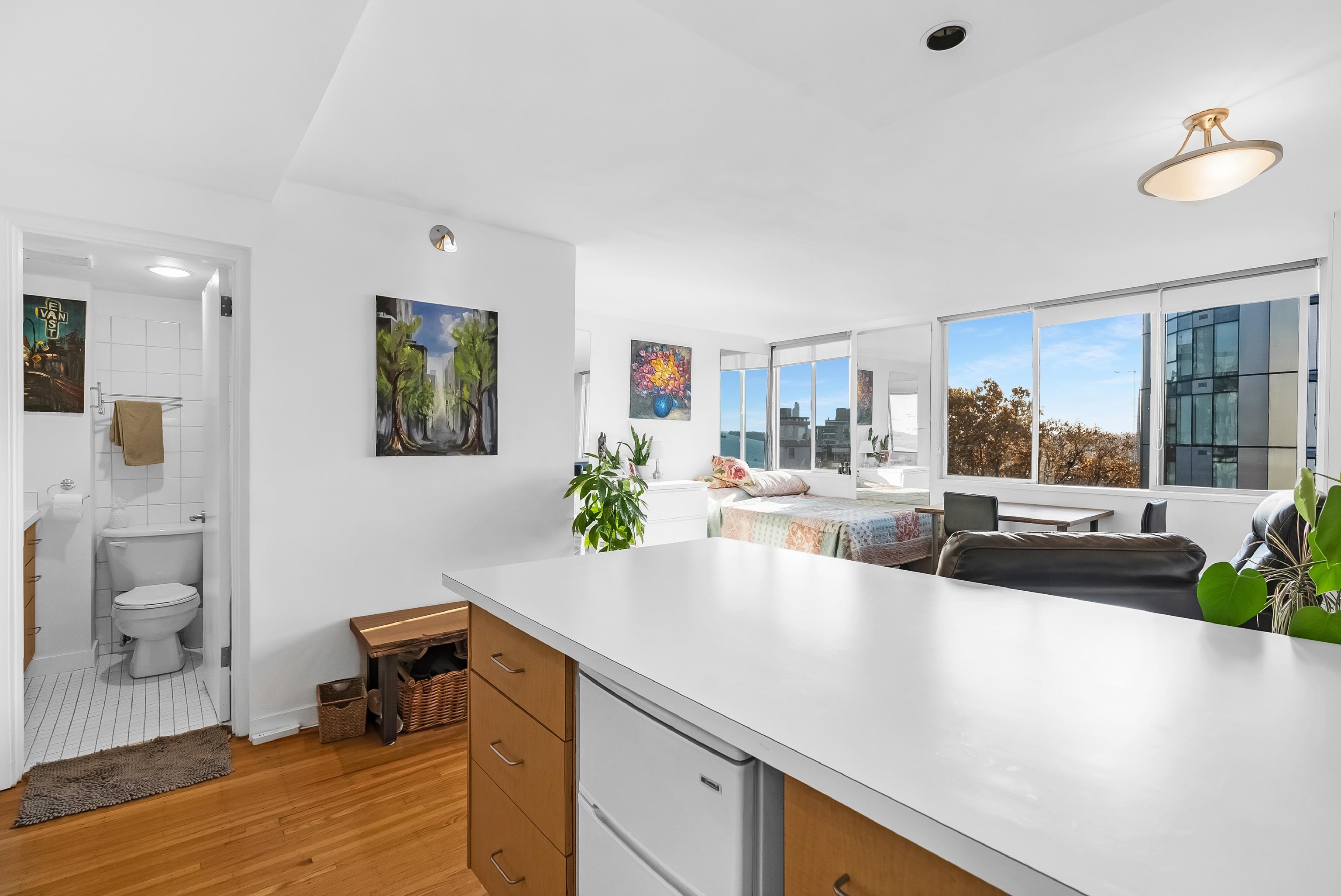 901 1250 BURNABY STREET Unit: 901