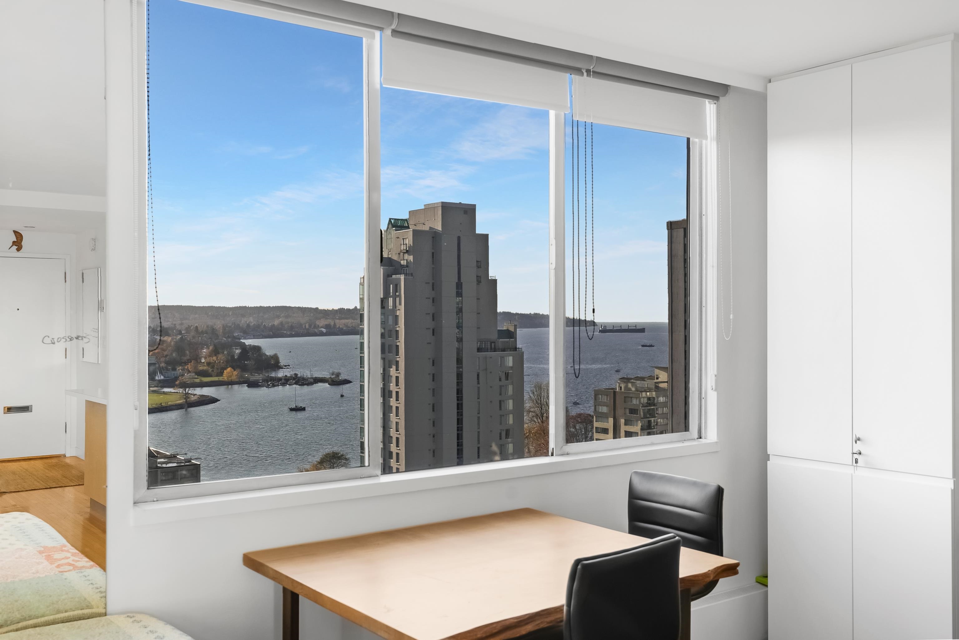 901 1250 BURNABY STREET Unit: 901