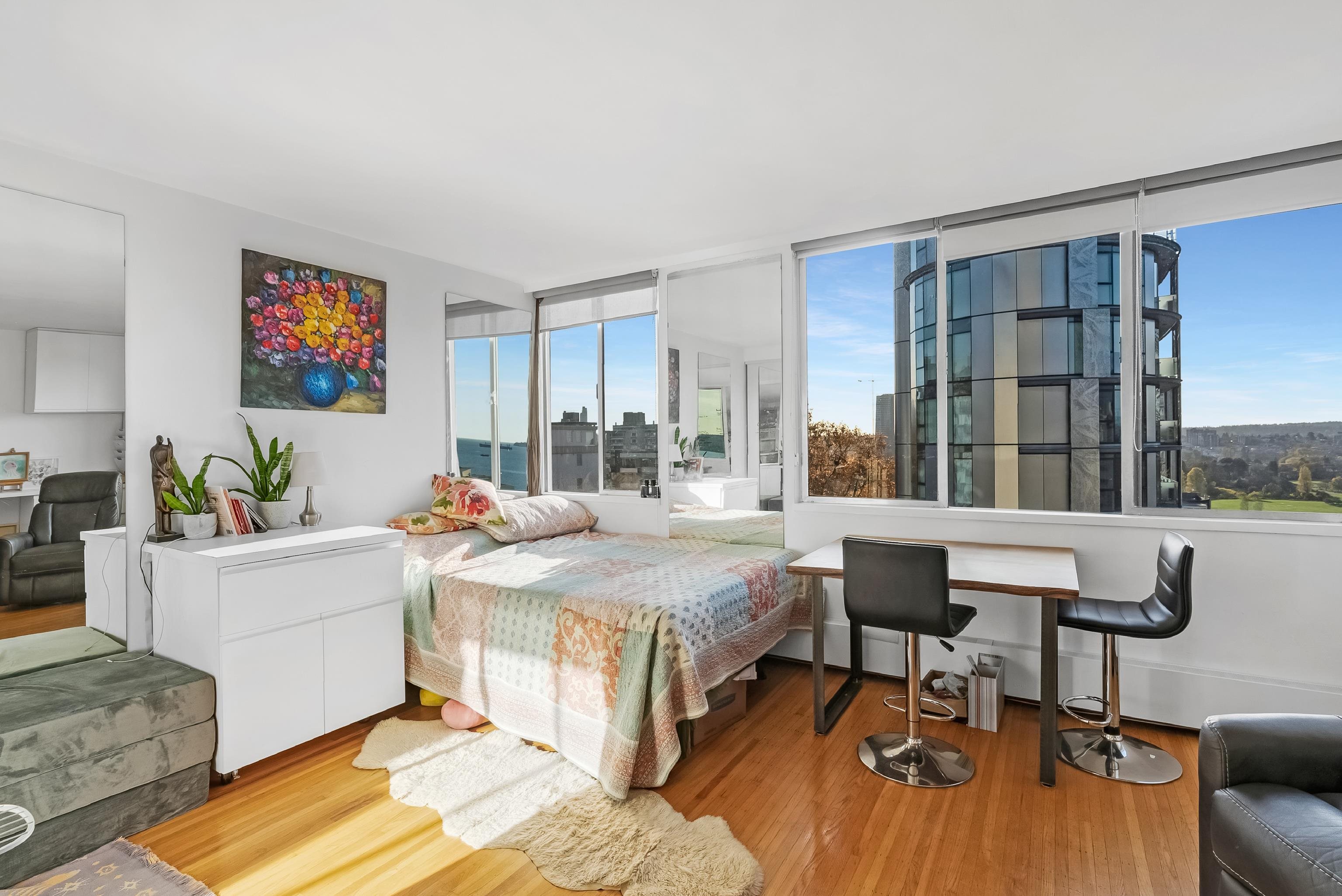 901 1250 BURNABY STREET Unit: 901