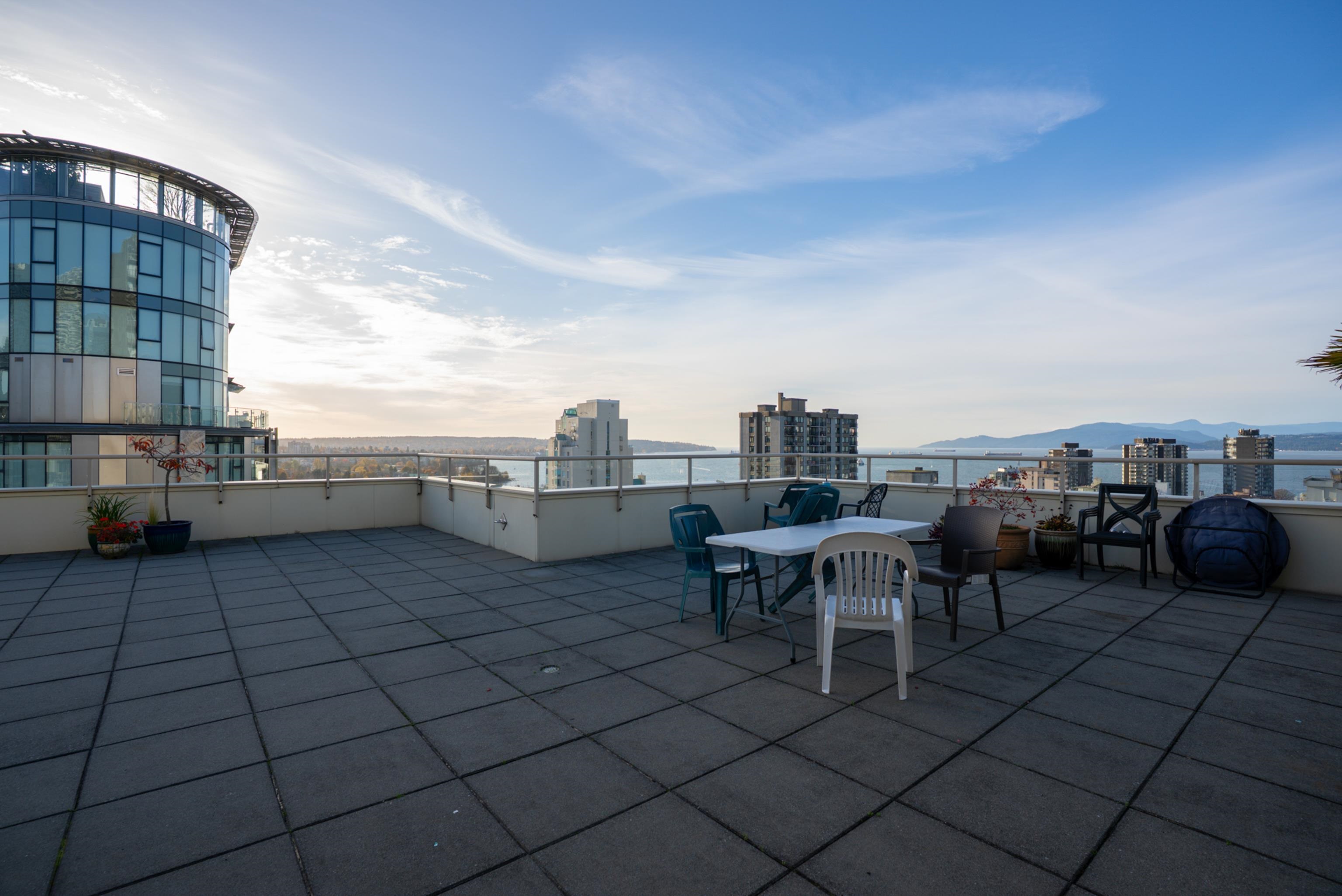 901 1250 BURNABY STREET Unit: 901